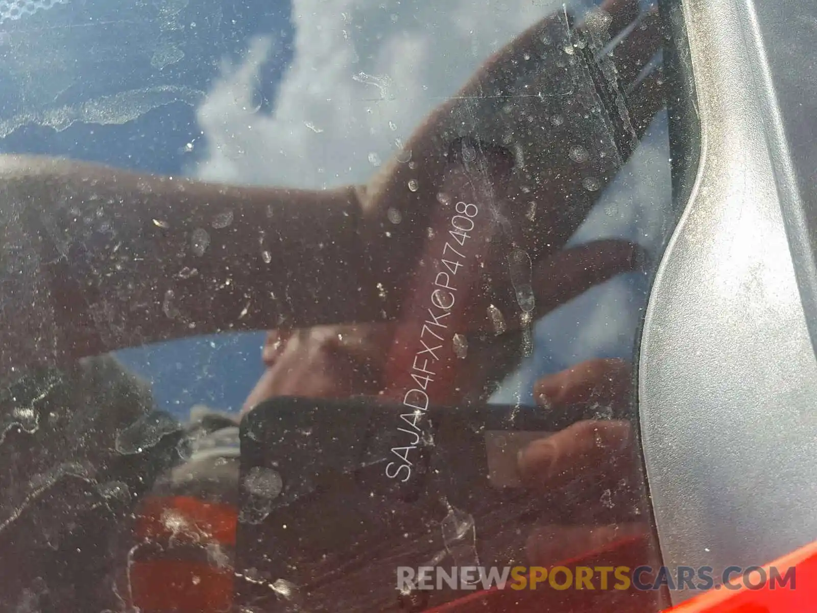 10 Photograph of a damaged car SAJAD4FX7KCP47408 JAGUAR XE 2019
