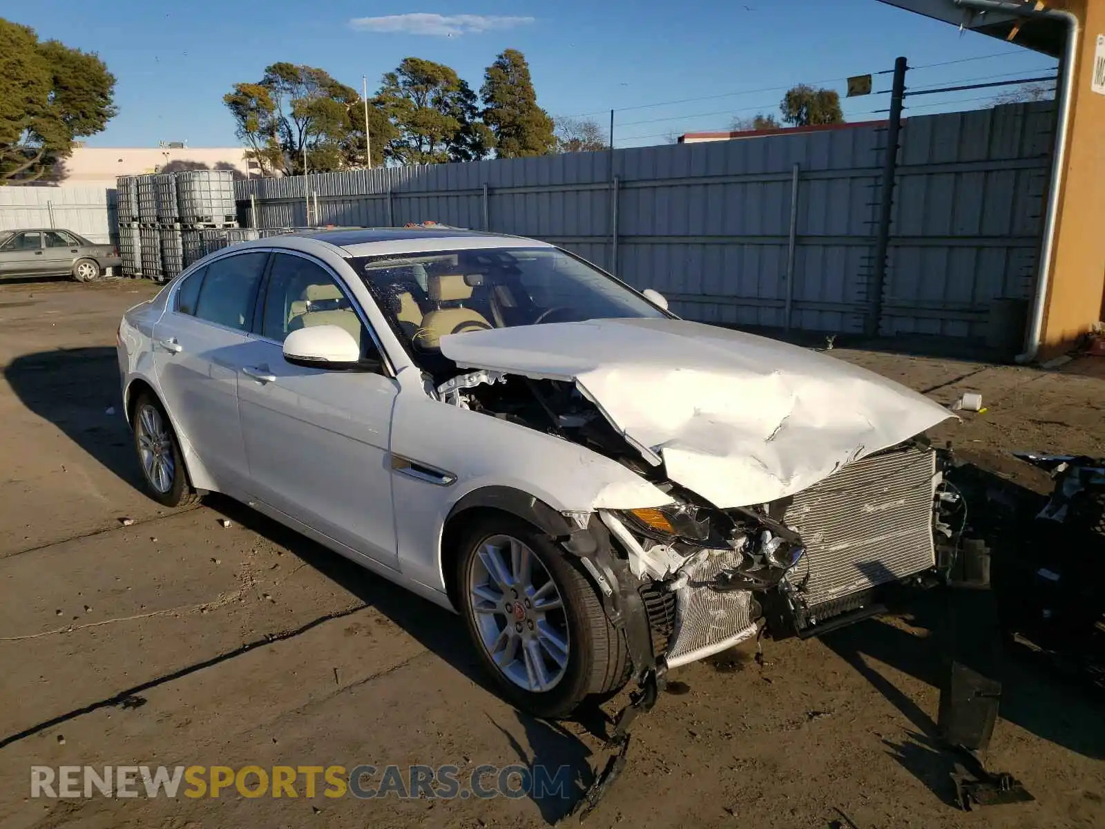 1 Photograph of a damaged car SAJAD4FX7KCP53130 JAGUAR XE 2019