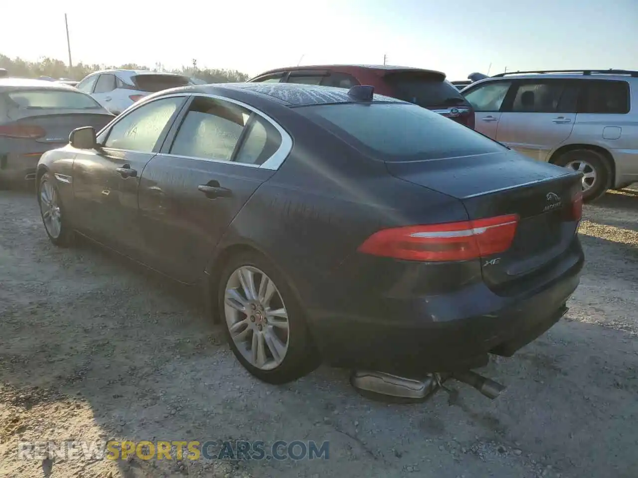 3 fotografías del automóvil dañado SAJAD4FX9KCP52111 JAGUAR XE 2019