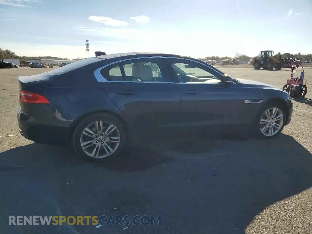 3 Photograph of a damaged car SAJAJ4FX9KCP49914 JAGUAR XE 2019