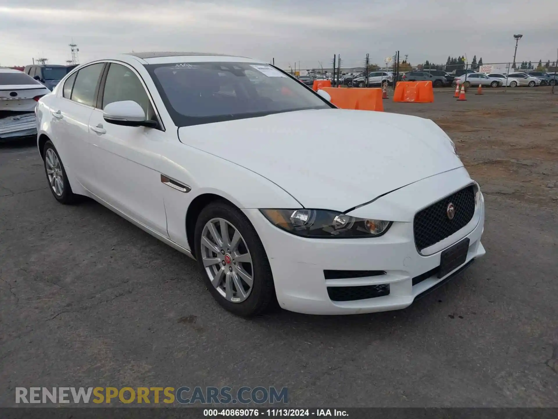 1 Photograph of a damaged car SAJAR4FX2KCP44224 JAGUAR XE 2019