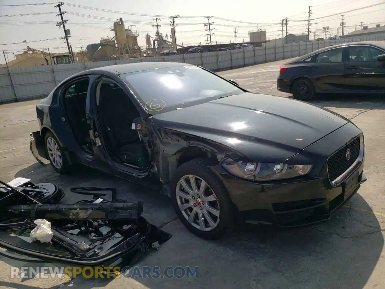 1 Photograph of a damaged car SAJAR4FX8KCP49962 JAGUAR XE 2019
