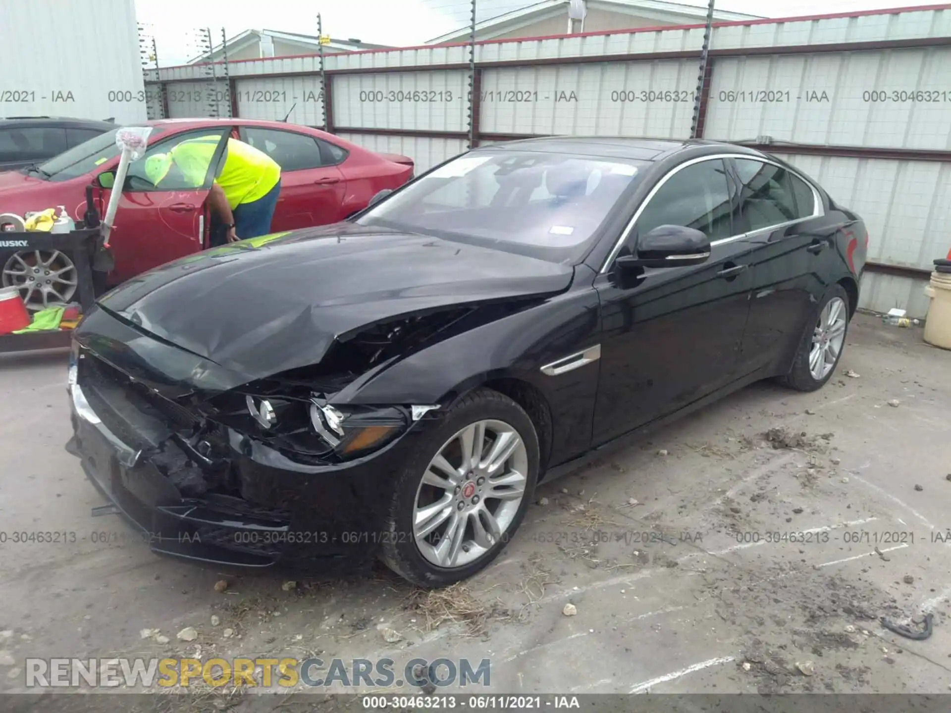 2 fotografías del automóvil dañado SAJAS4FX5KCP52841 JAGUAR XE 2019