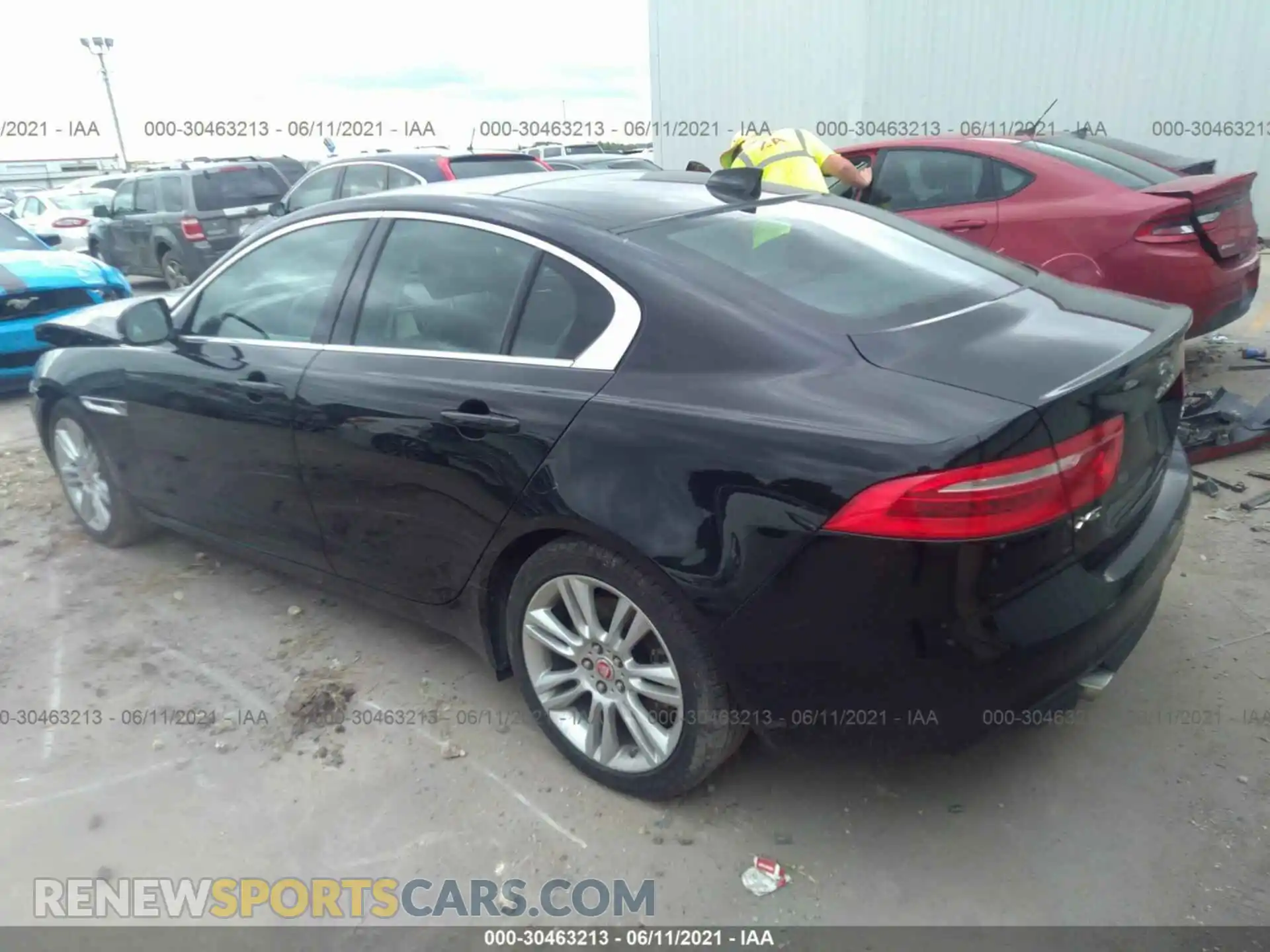 3 fotografías del automóvil dañado SAJAS4FX5KCP52841 JAGUAR XE 2019