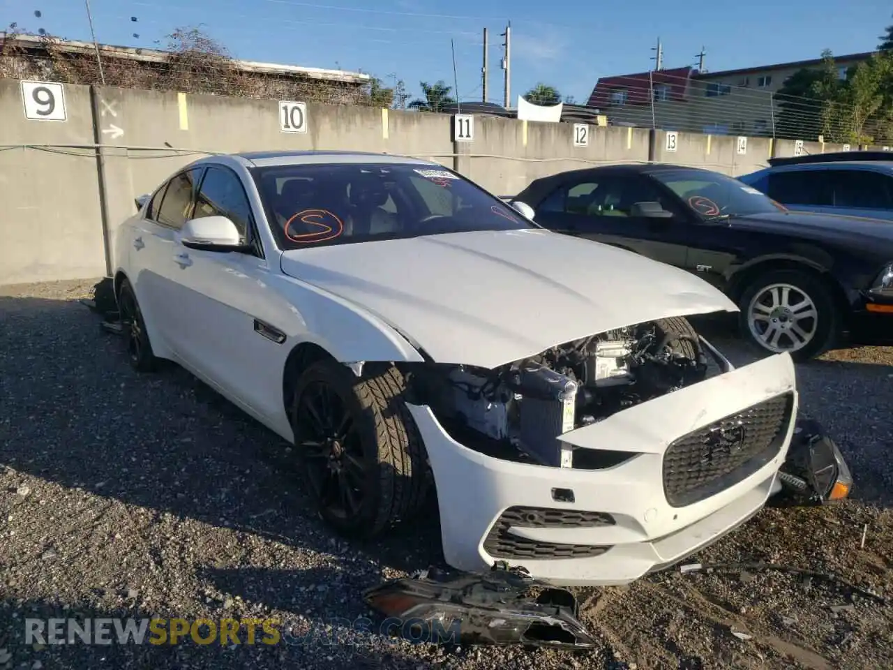 1 Photograph of a damaged car SAJAJ4FX1LCP64201 JAGUAR XE 2020