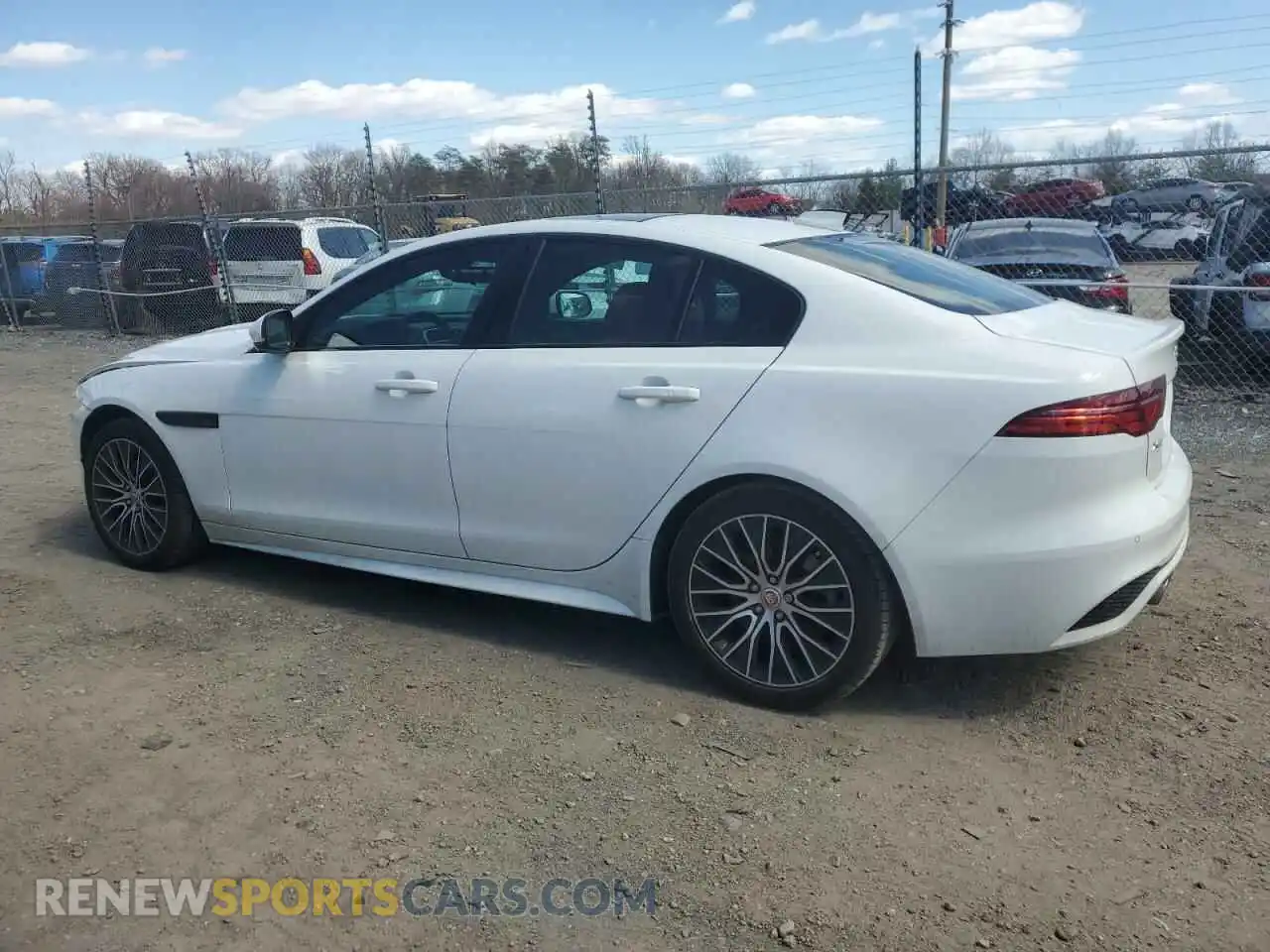 2 Фотография поврежденного автомобиля SAJAT4GX1LCP61713 JAGUAR XE 2020