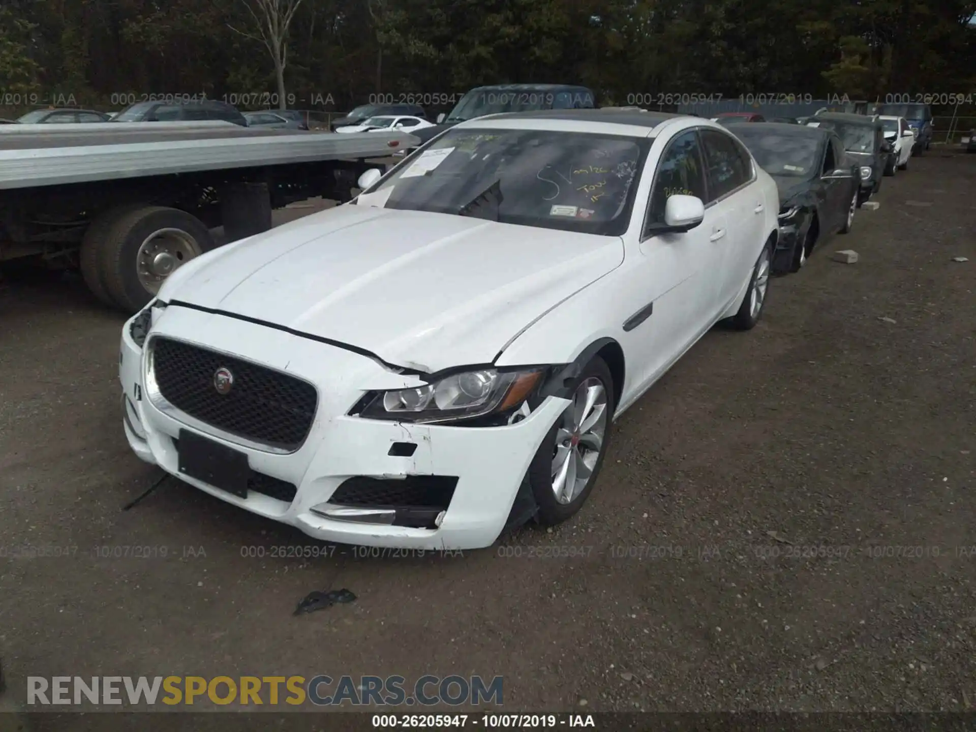 2 Photograph of a damaged car SAJBJ4FX3KCY79546 JAGUAR XF 2019
