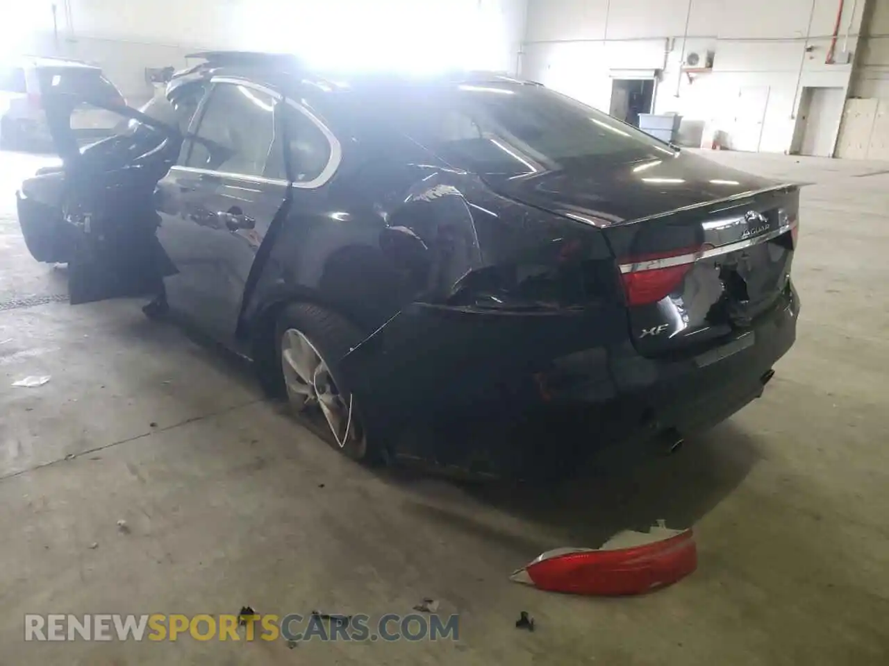 3 Photograph of a damaged car SAJBJ4FX6KCY79041 JAGUAR XF 2019