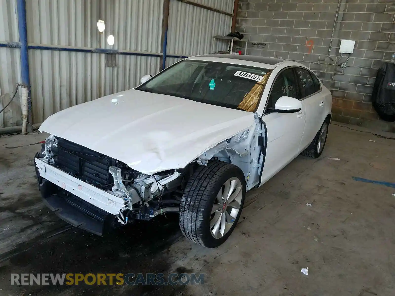 2 fotografías del automóvil dañado SAJBJ4FX7KCY79145 JAGUAR XF 2019