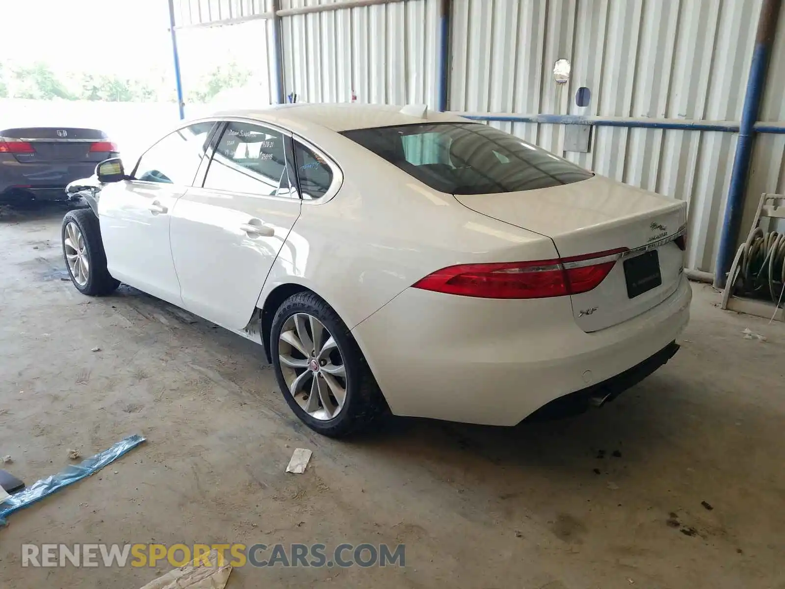 3 fotografías del automóvil dañado SAJBJ4FX7KCY79145 JAGUAR XF 2019