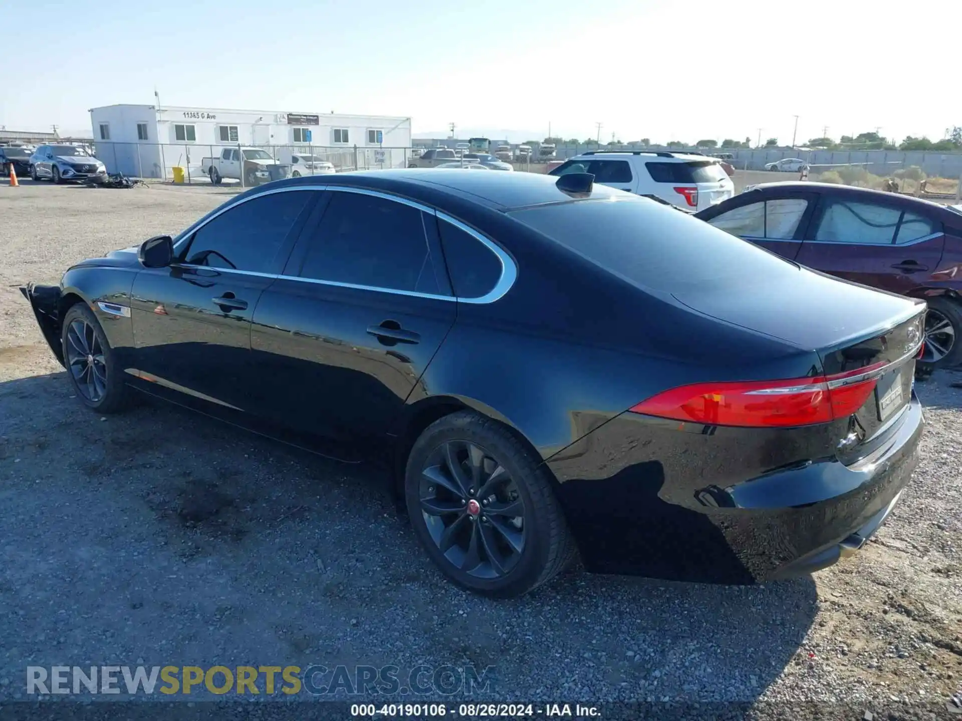 3 Photograph of a damaged car SAJBJ4FX7KCY79176 JAGUAR XF 2019