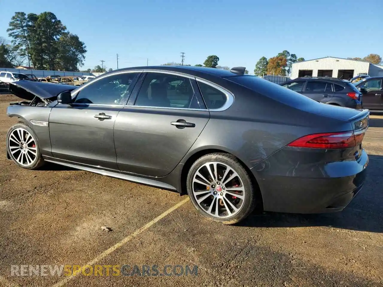 2 fotografías del automóvil dañado SAJBL4GX9PCY92589 JAGUAR XF 2023
