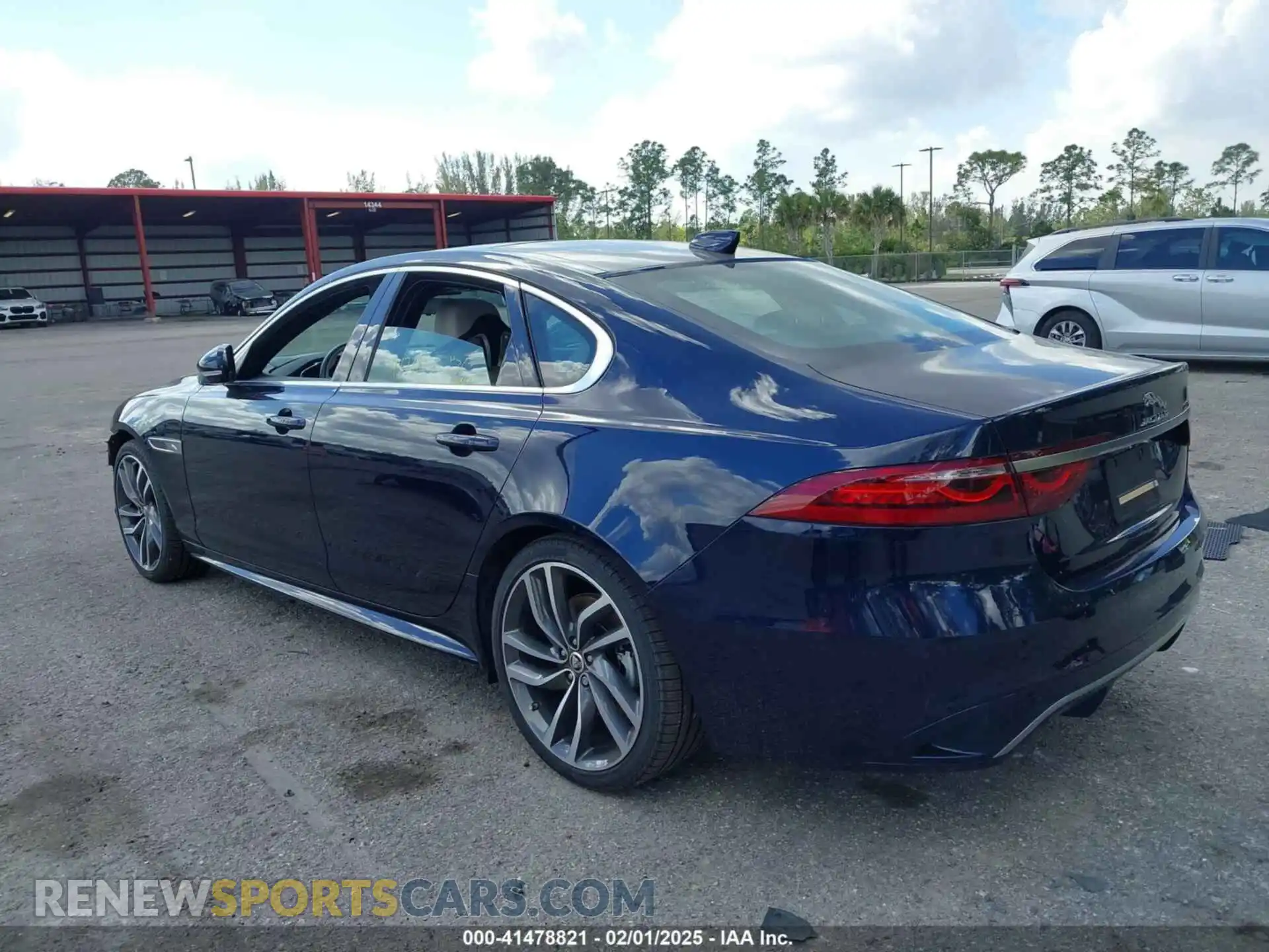 3 fotografías del automóvil dañado SAJB64FXXRCY96968 JAGUAR XF 2024