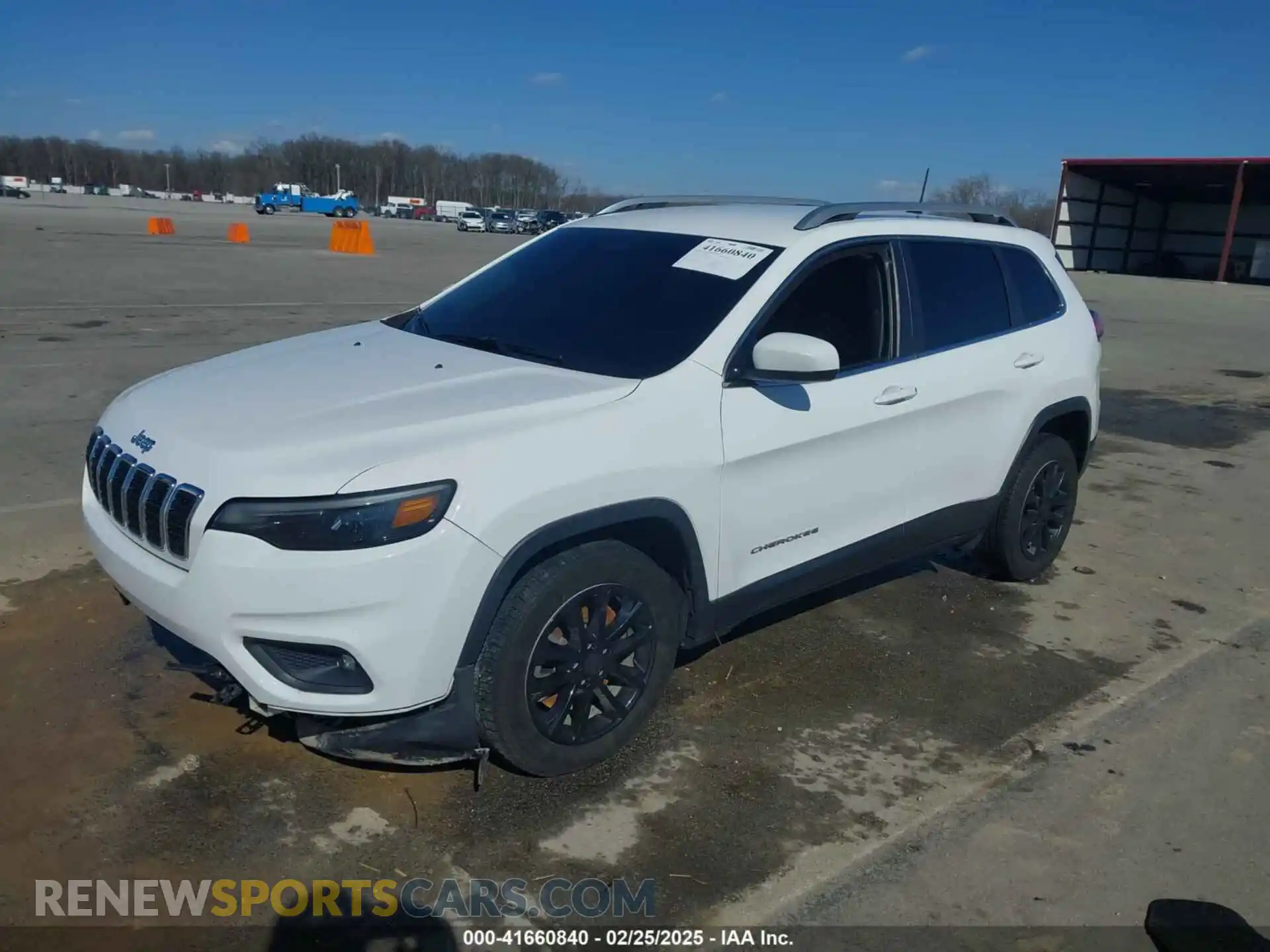 2 Photograph of a damaged car 1C4PJLCB1KD439150 JEEP CHEROKEE 2019