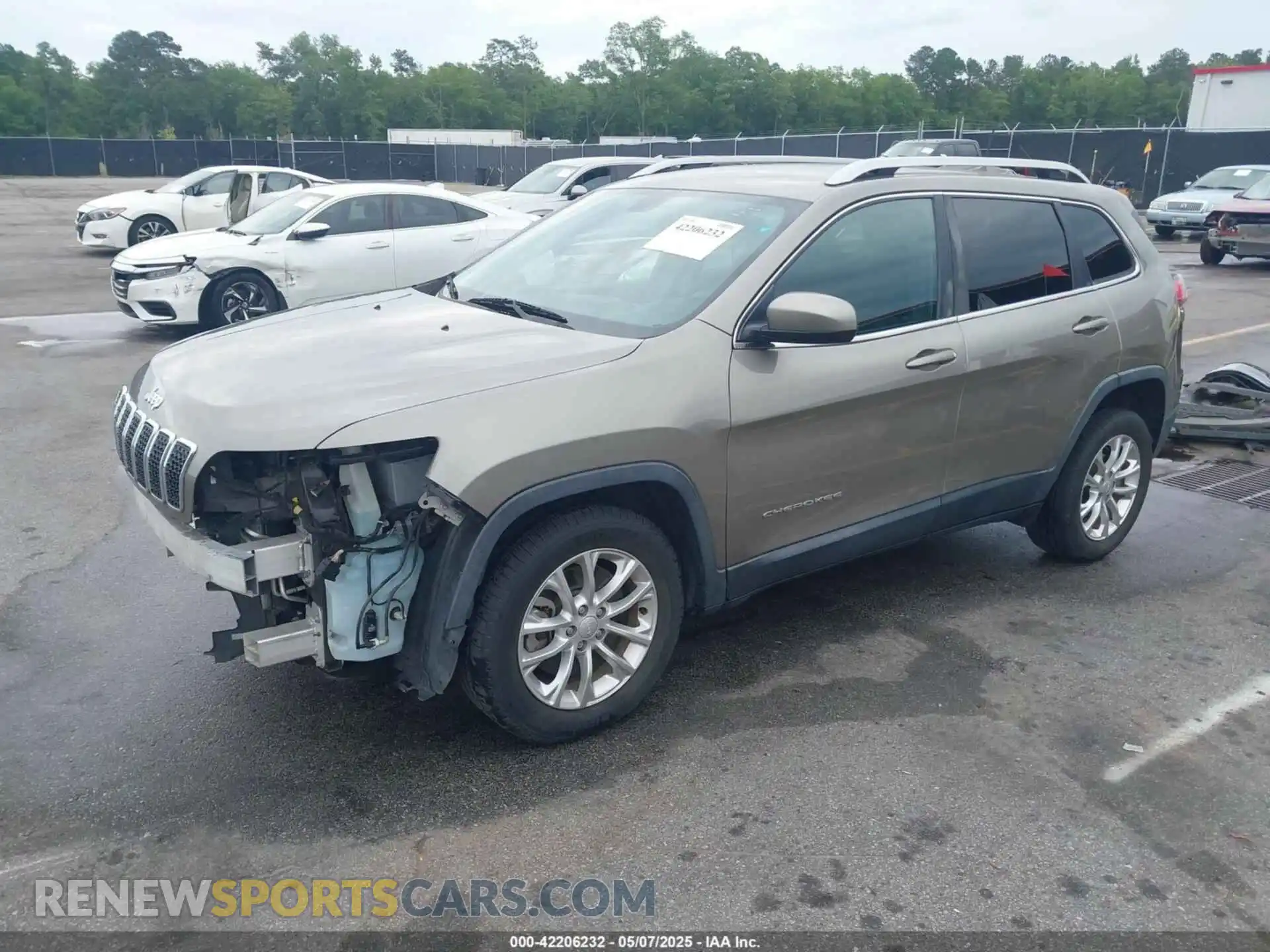 2 Photograph of a damaged car 1C4PJLCB2KD120503 JEEP CHEROKEE 2019