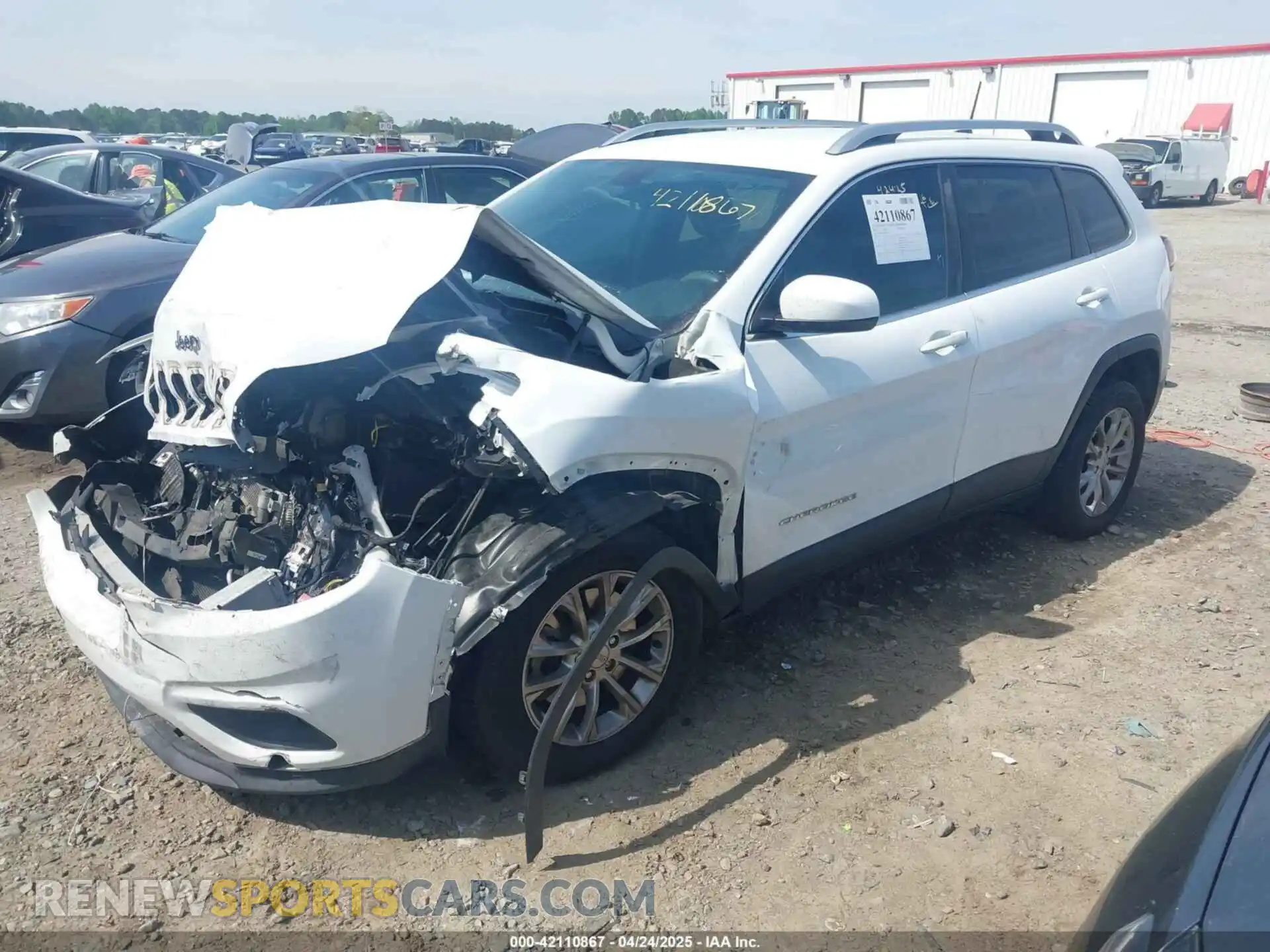 2 Photograph of a damaged car 1C4PJLCB2KD340580 JEEP CHEROKEE 2019