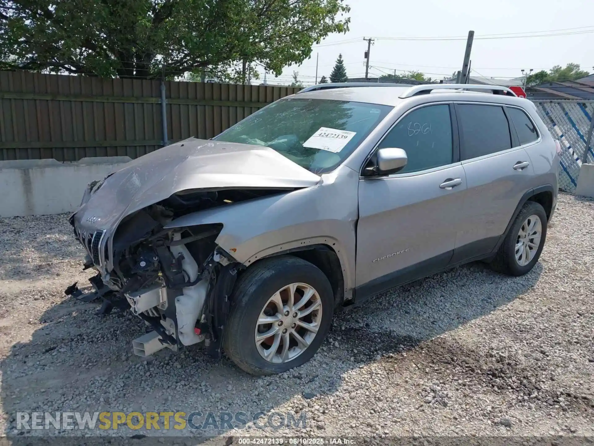 2 Photograph of a damaged car 1C4PJLCB8KD247692 JEEP CHEROKEE 2019