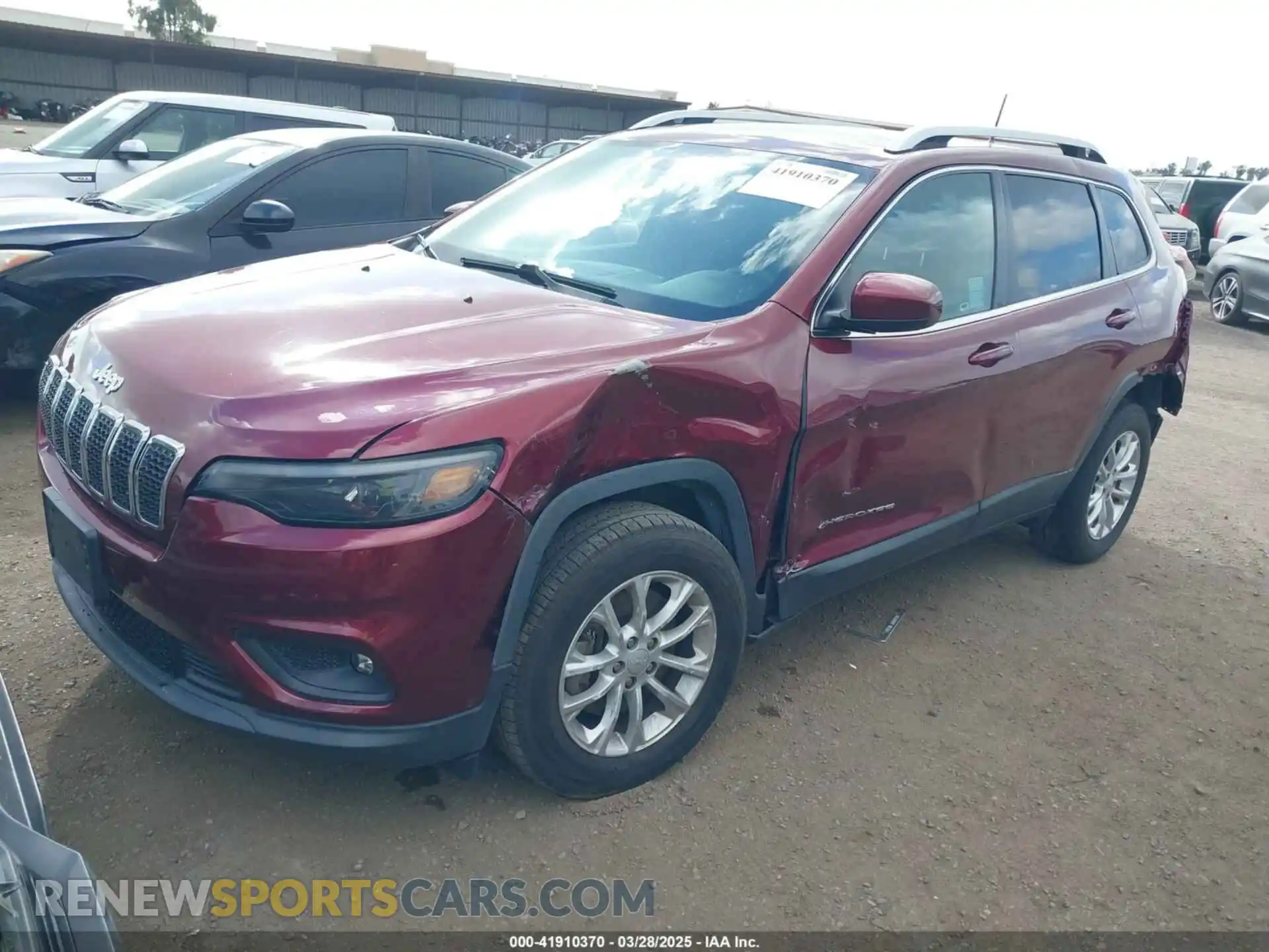2 Photograph of a damaged car 1C4PJLCX5KD347695 JEEP CHEROKEE 2019