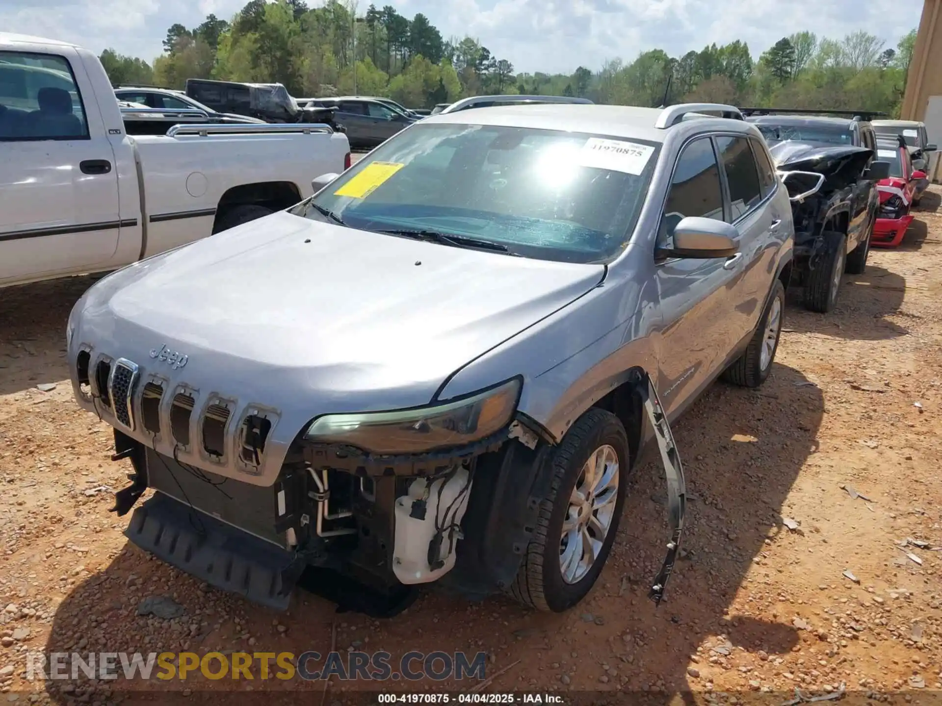 2 Photograph of a damaged car 1C4PJLCX7KD220799 JEEP CHEROKEE 2019