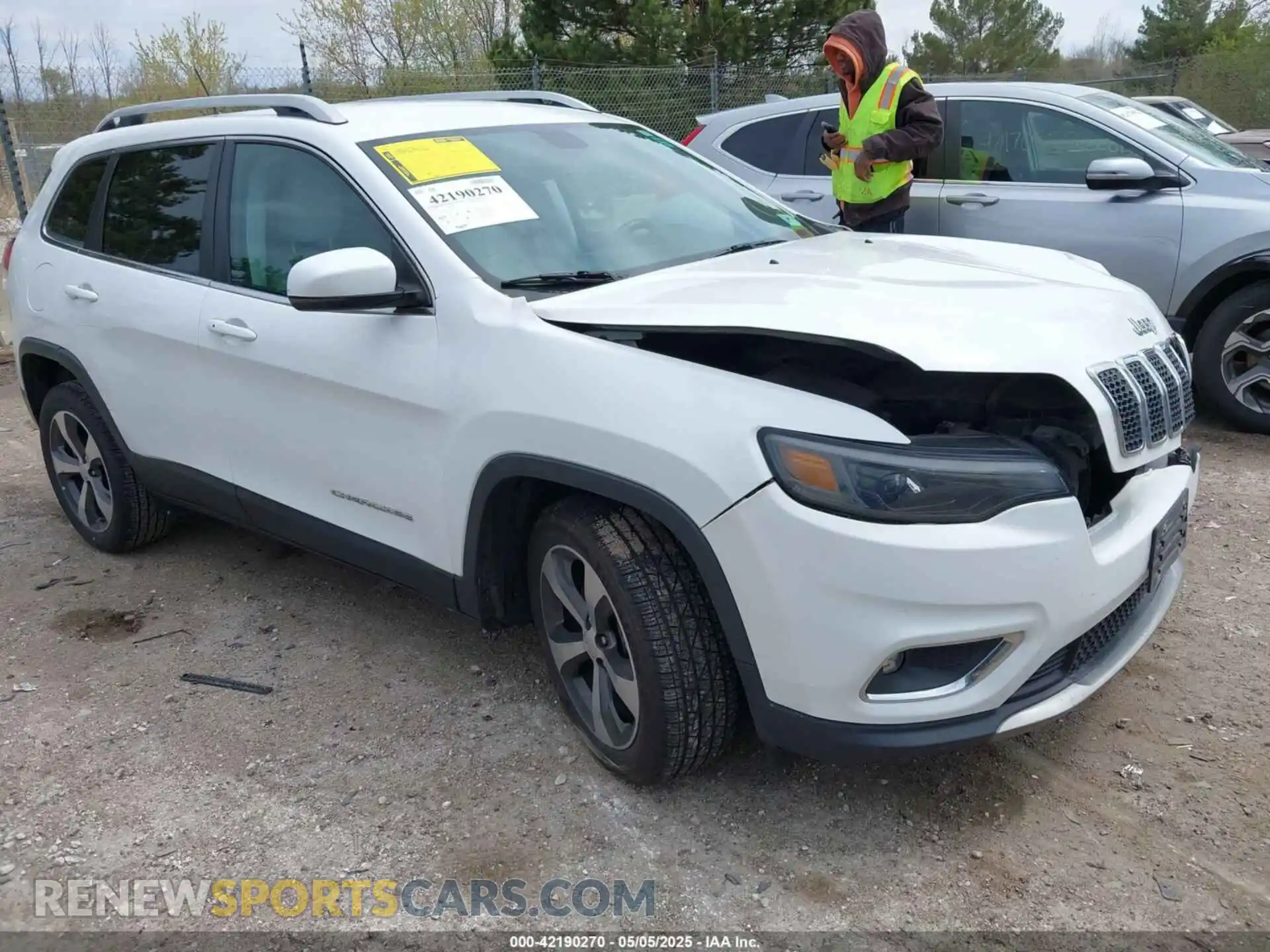 1 Photograph of a damaged car 1C4PJLDB1KD387310 JEEP CHEROKEE 2019