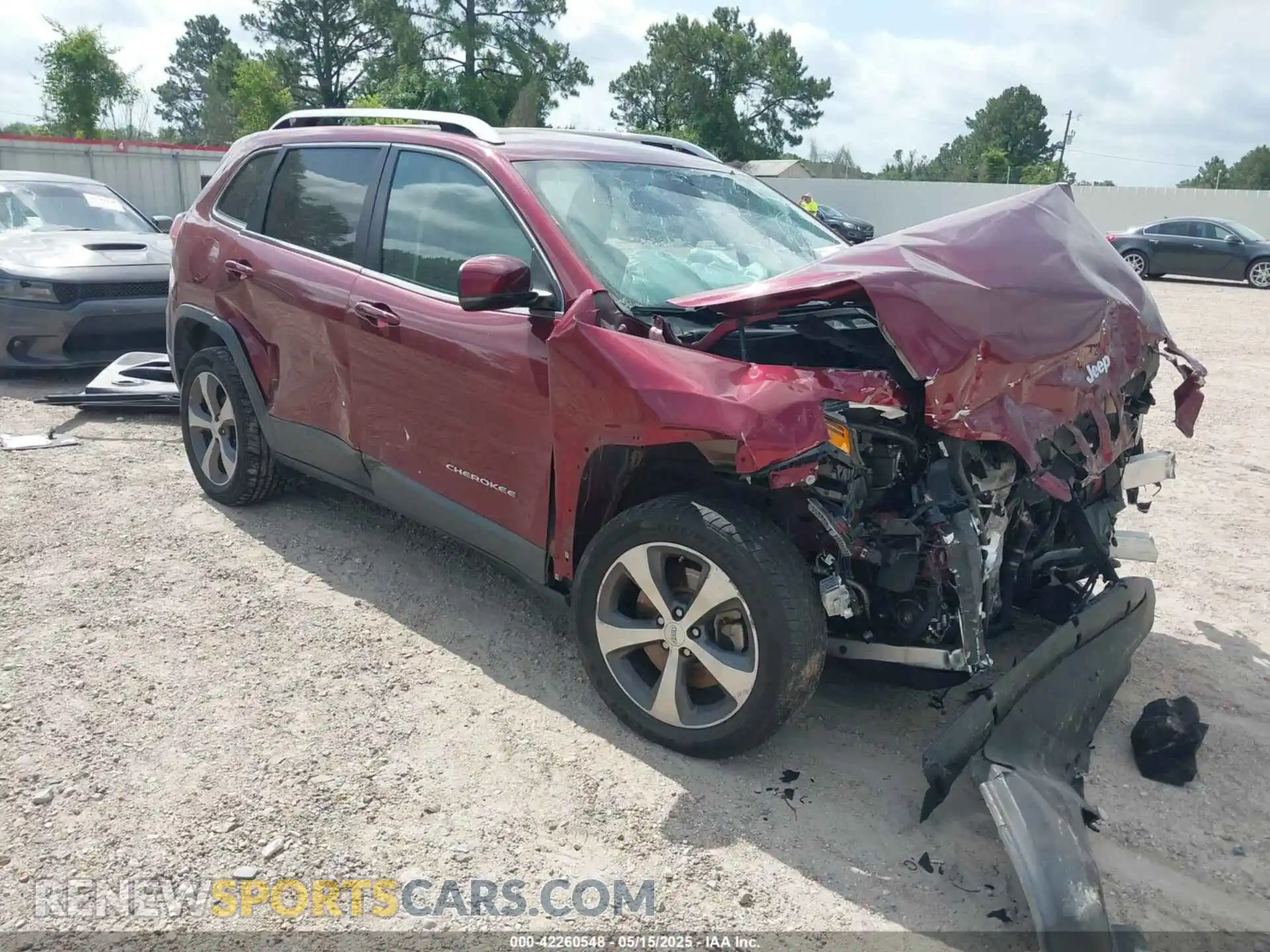 1 Photograph of a damaged car 1C4PJLDB1KD443567 JEEP CHEROKEE 2019