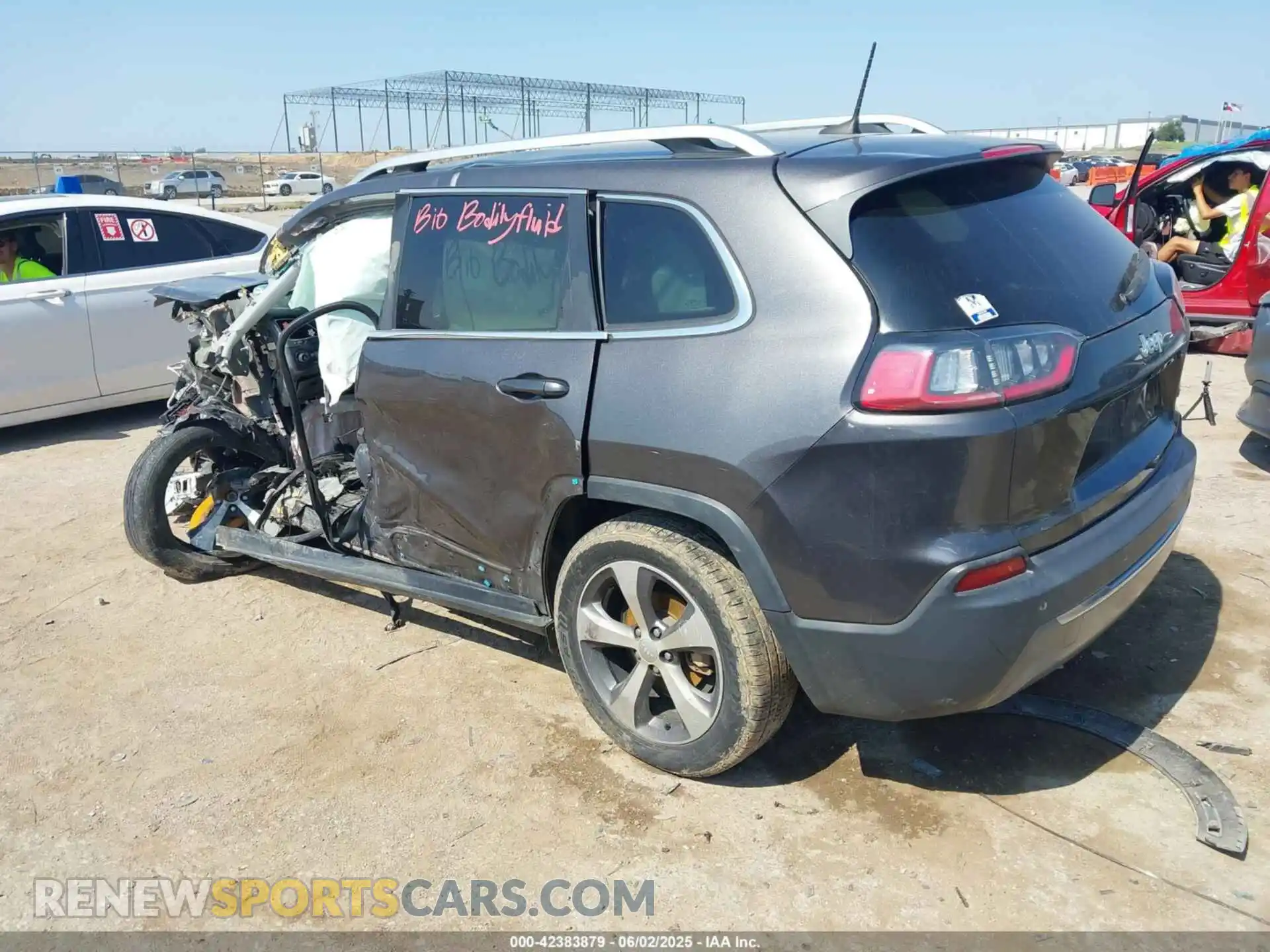 3 fotografías del automóvil dañado 1C4PJLDB2KD433890 JEEP CHEROKEE 2019