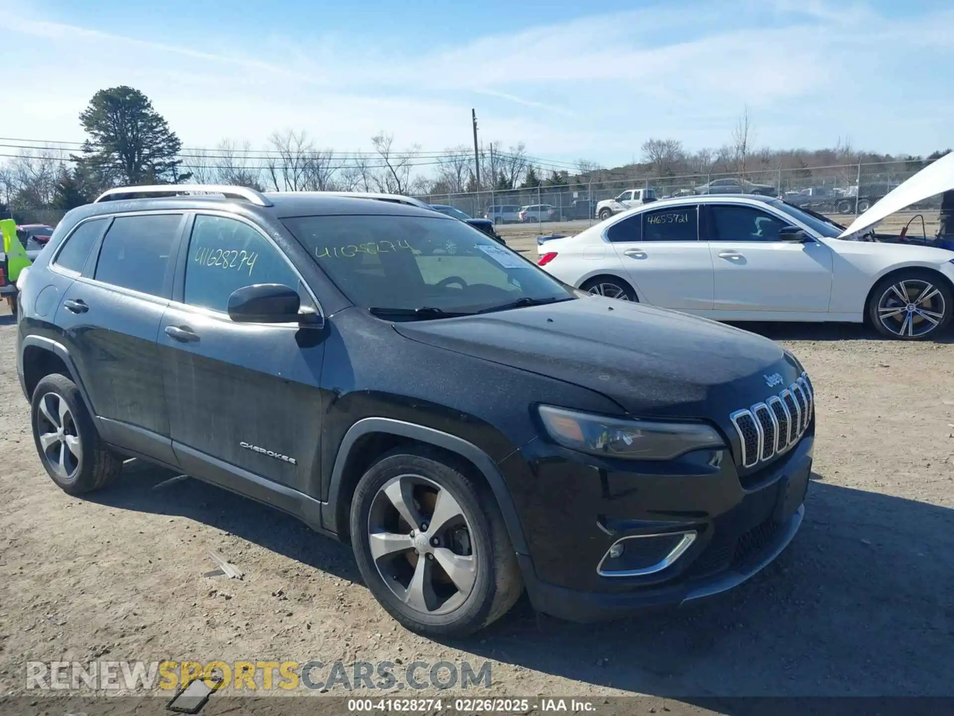 1 Photograph of a damaged car 1C4PJLDB4KD416184 JEEP CHEROKEE 2019