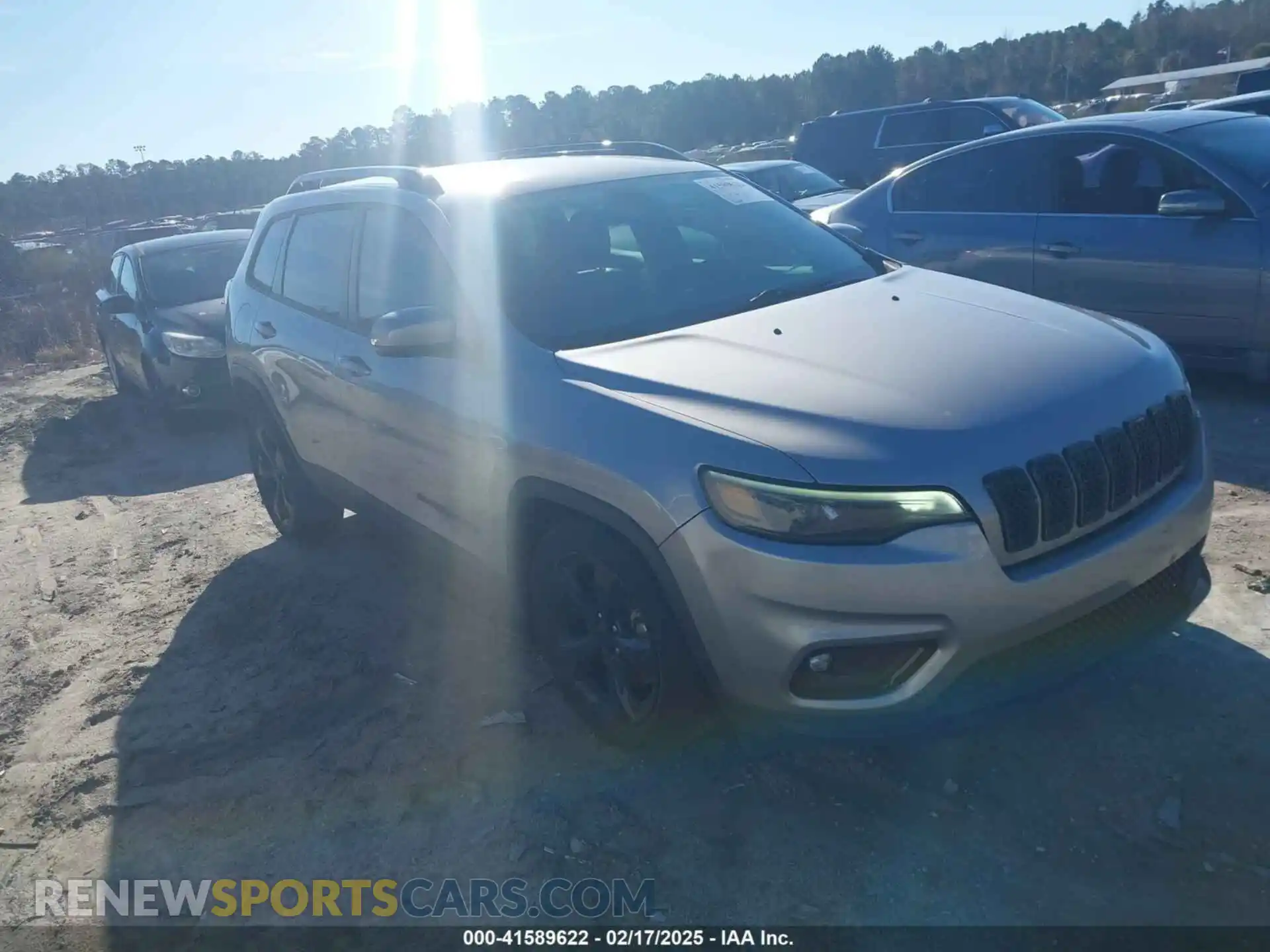 1 Photograph of a damaged car 1C4PJLLB0KD448373 JEEP CHEROKEE 2019