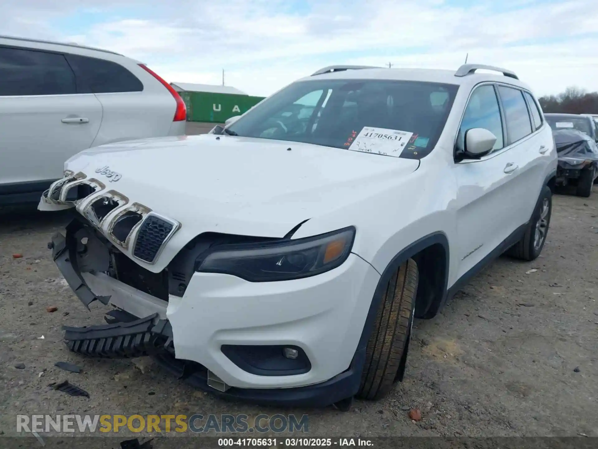 2 Photograph of a damaged car 1C4PJLLB1KD305402 JEEP CHEROKEE 2019