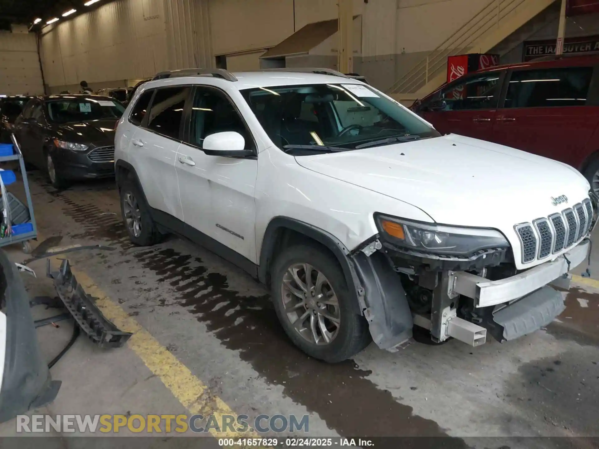 1 Photograph of a damaged car 1C4PJLLB3KD186834 JEEP CHEROKEE 2019