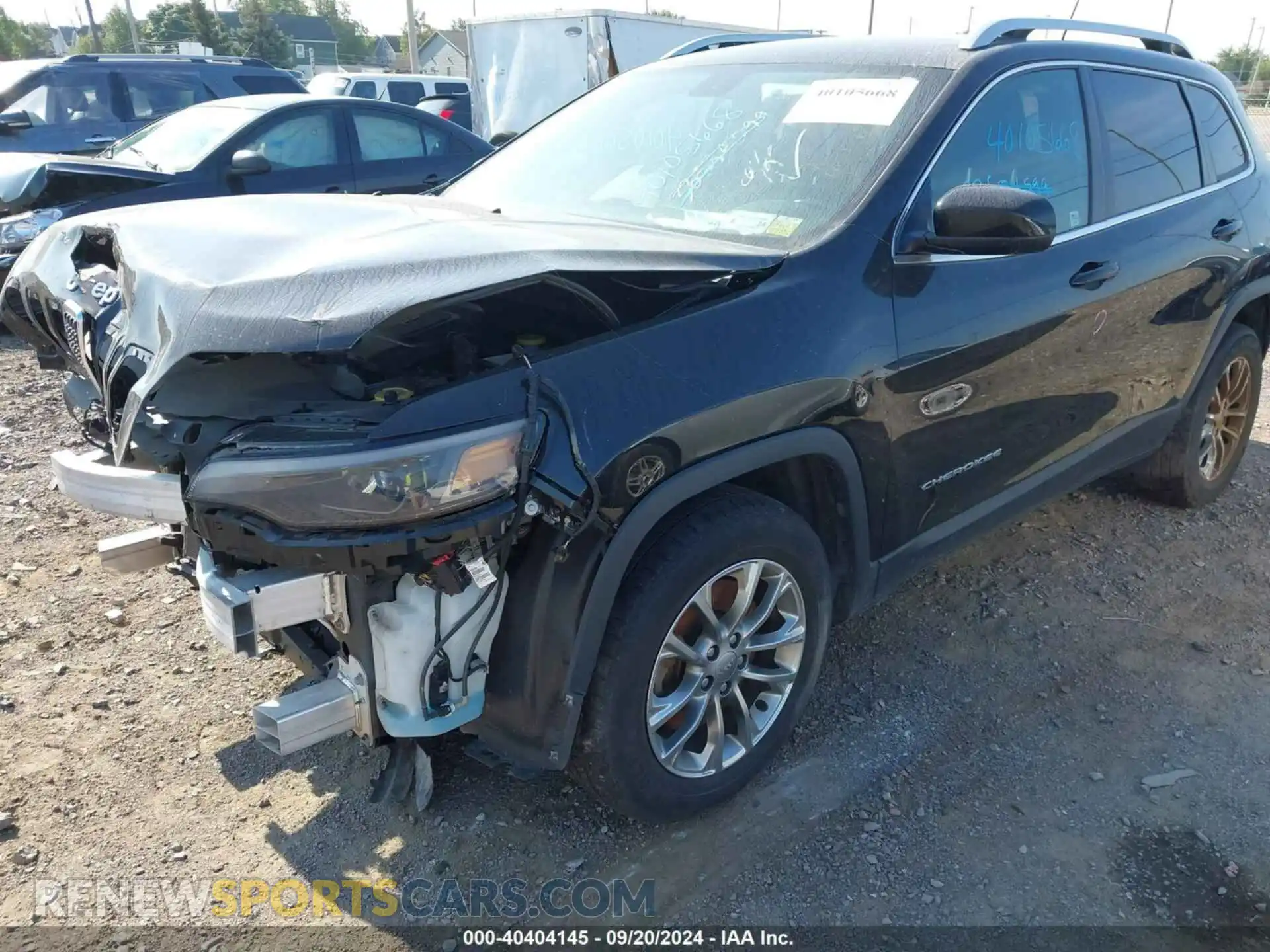 2 Photograph of a damaged car 1C4PJLLB6KD184897 JEEP CHEROKEE 2019