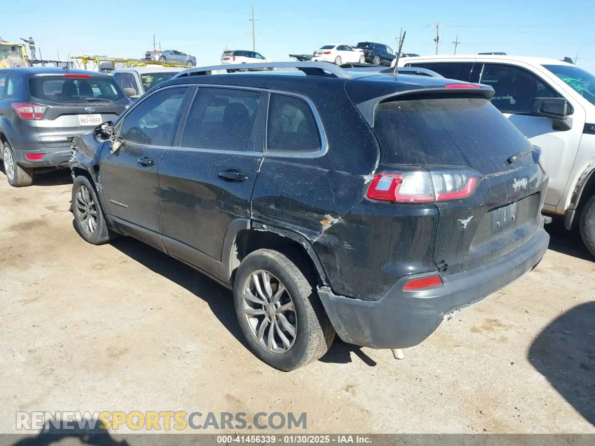 3 Photograph of a damaged car 1C4PJLLB7KD205935 JEEP CHEROKEE 2019
