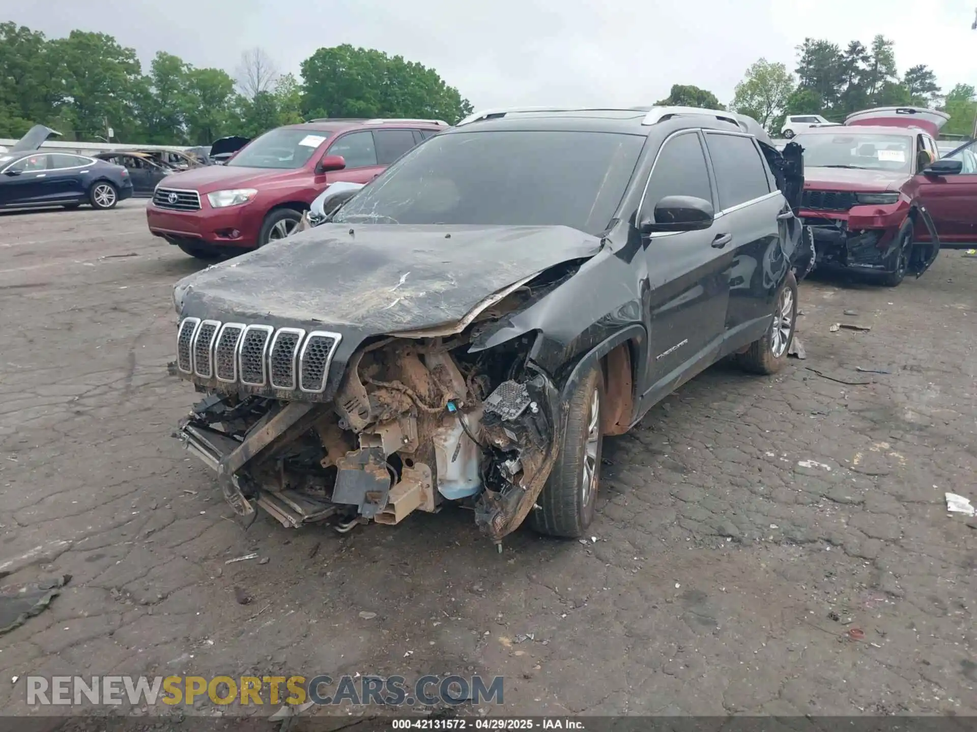 2 Photograph of a damaged car 1C4PJLLB7KD482634 JEEP CHEROKEE 2019