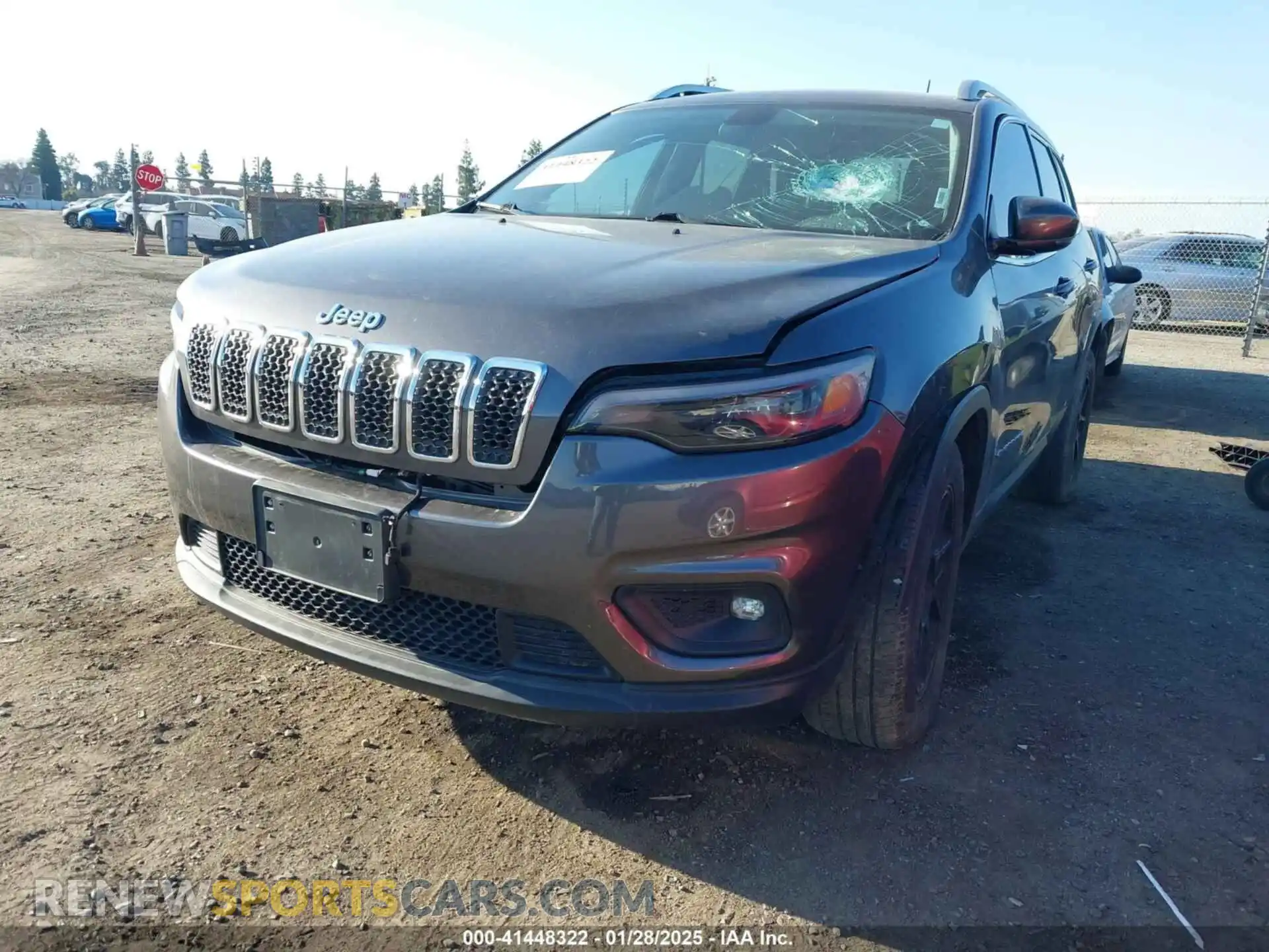 2 Photograph of a damaged car 1C4PJLLB8KD317479 JEEP CHEROKEE 2019