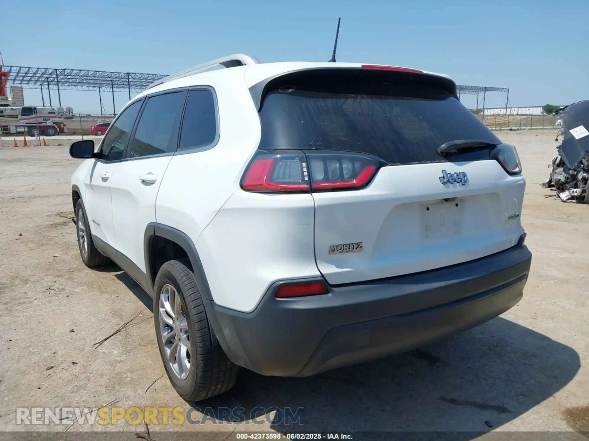 3 Фотография поврежденного автомобиля 1C4PJLLB9KD232828 JEEP CHEROKEE 2019