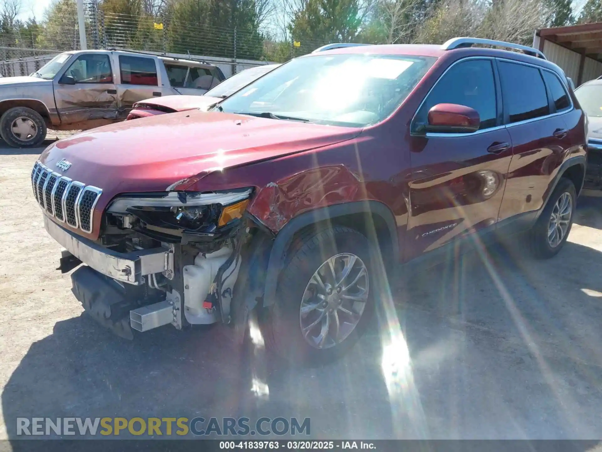 2 Photograph of a damaged car 1C4PJLLB9KD312906 JEEP CHEROKEE 2019