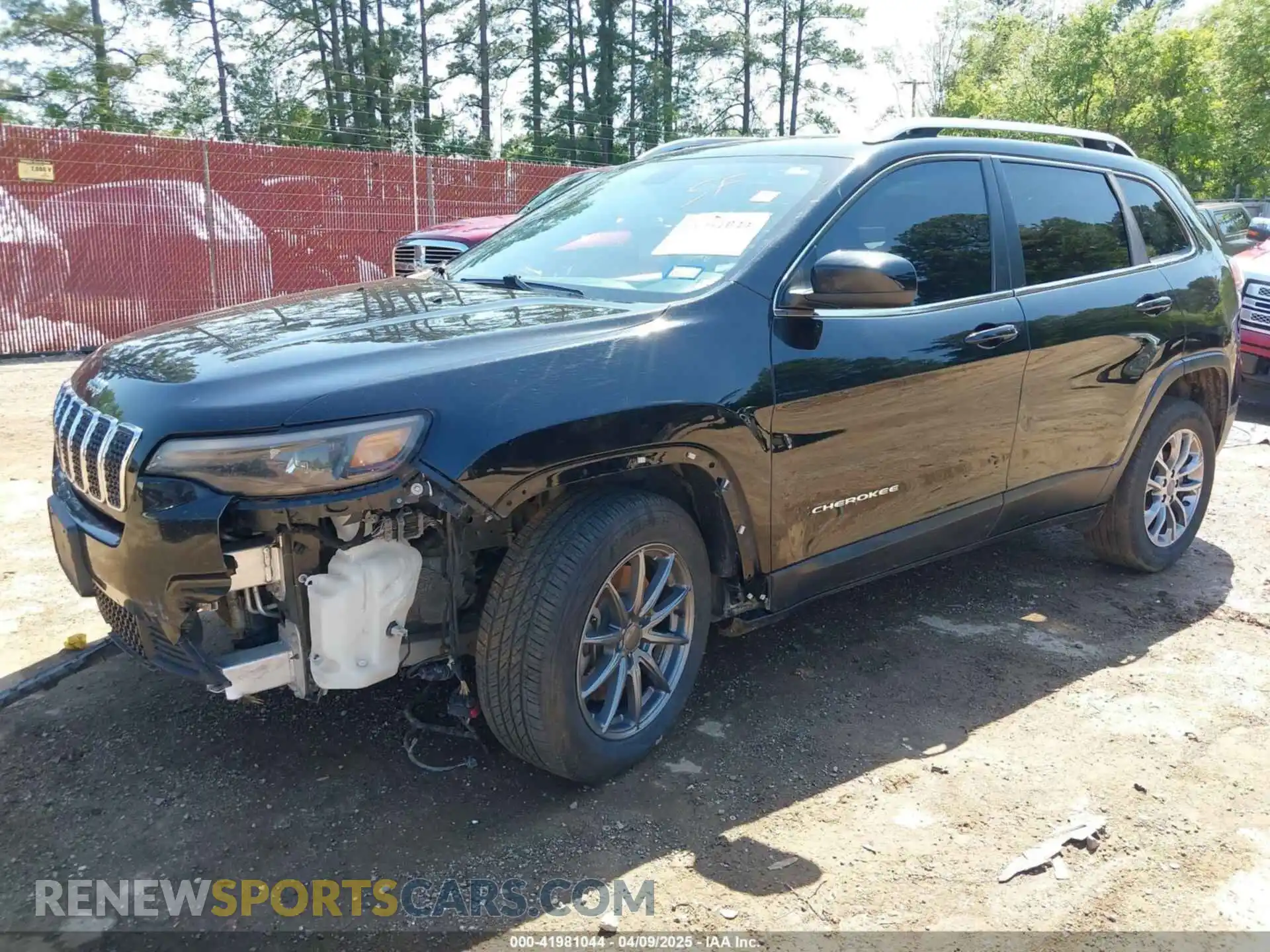 2 Photograph of a damaged car 1C4PJLLBXKD123116 JEEP CHEROKEE 2019