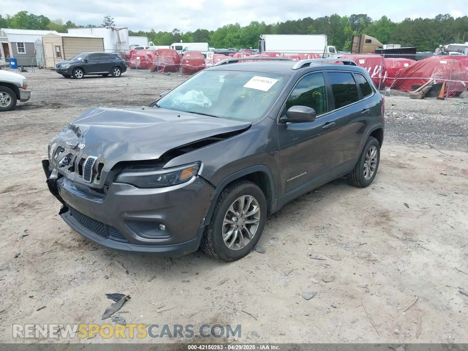 2 Photograph of a damaged car 1C4PJLLBXKD305219 JEEP CHEROKEE 2019