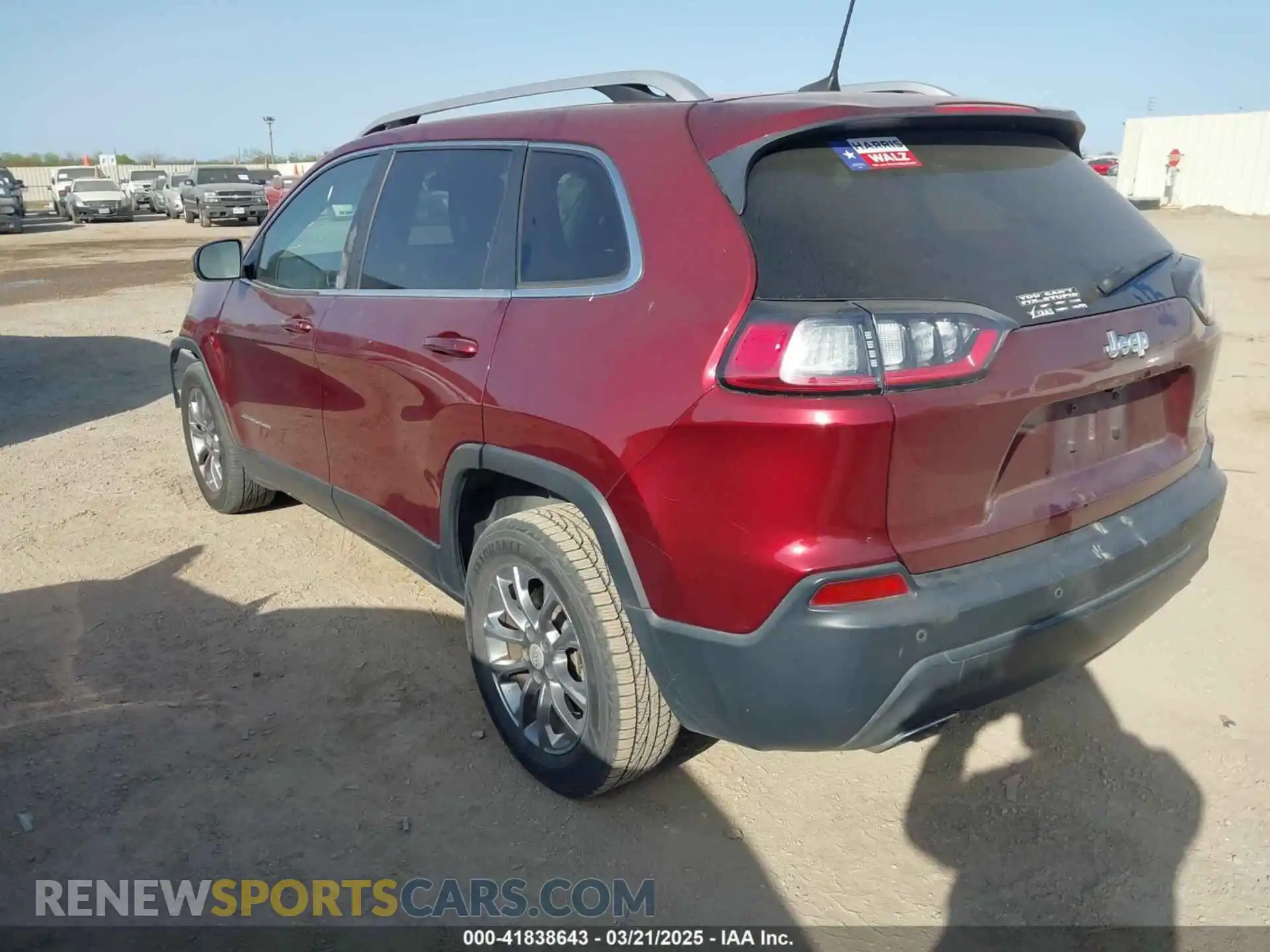 3 Photograph of a damaged car 1C4PJLLXXKD120325 JEEP CHEROKEE 2019