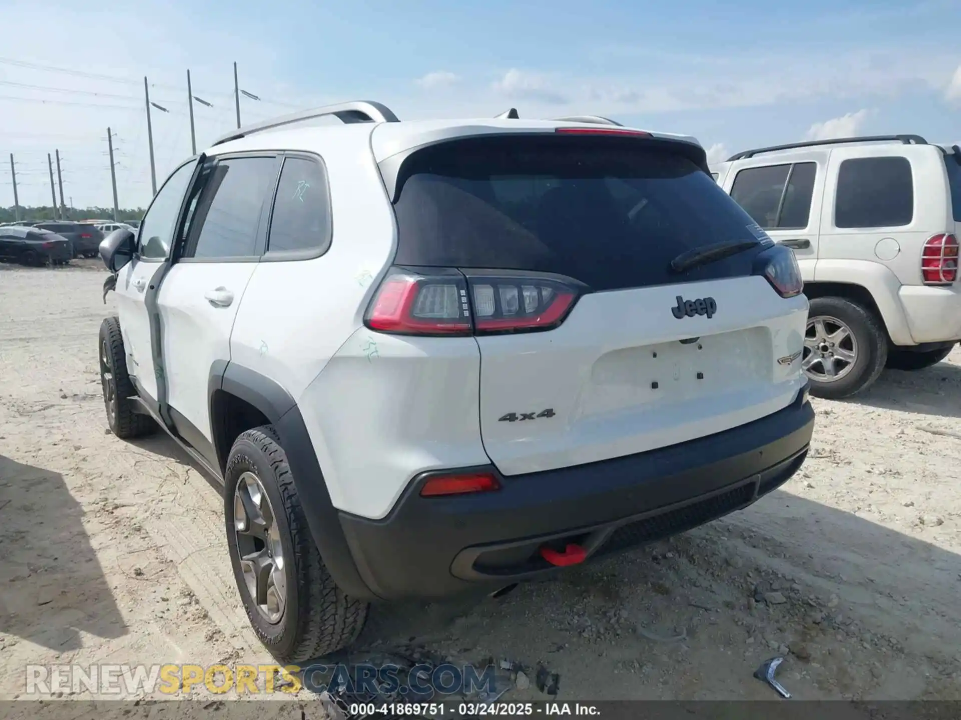 3 fotografías del automóvil dañado 1C4PJMBN3KD487461 JEEP CHEROKEE 2019