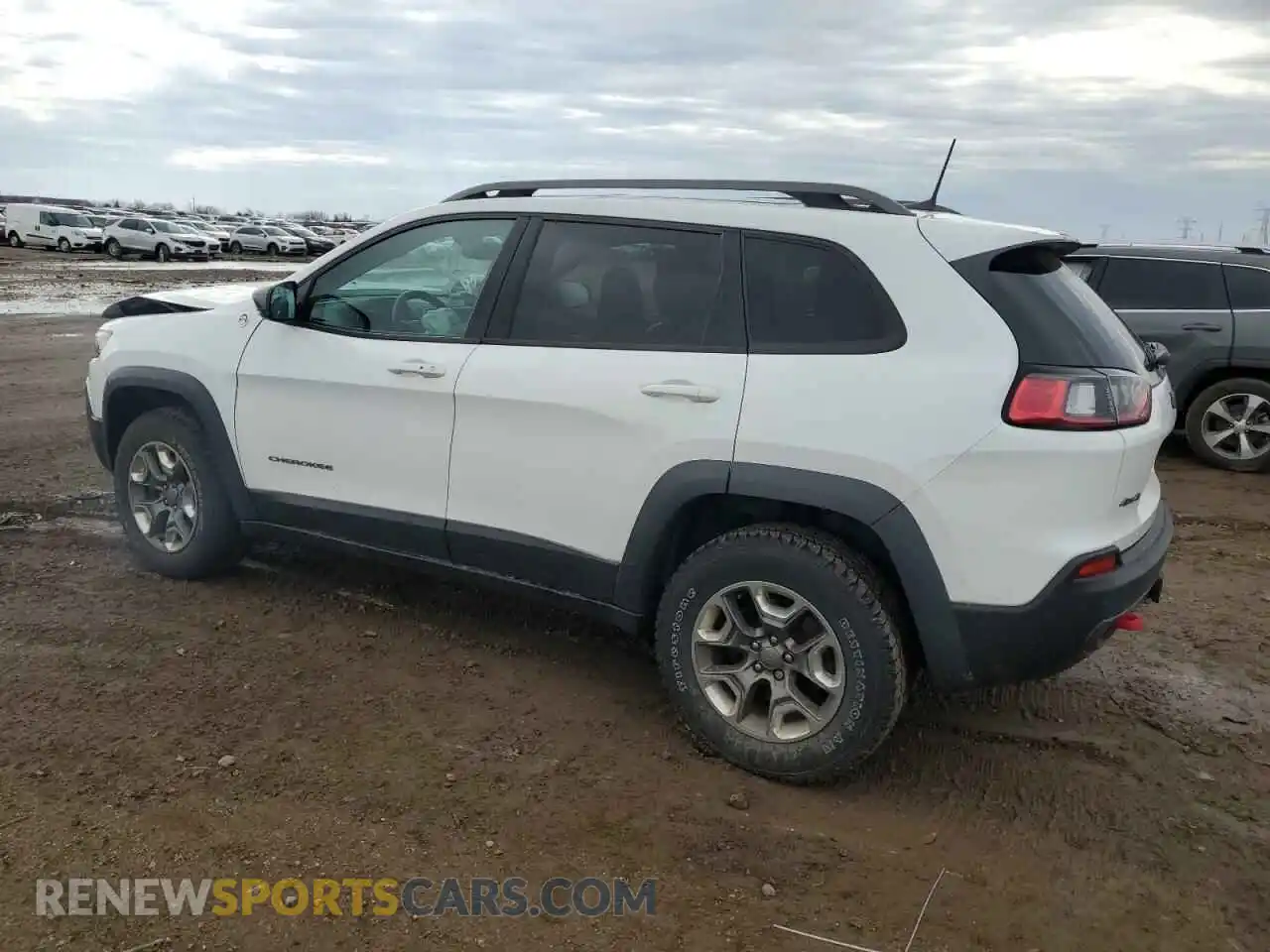 2 Photograph of a damaged car 1C4PJMBN6KD274438 JEEP CHEROKEE 2019