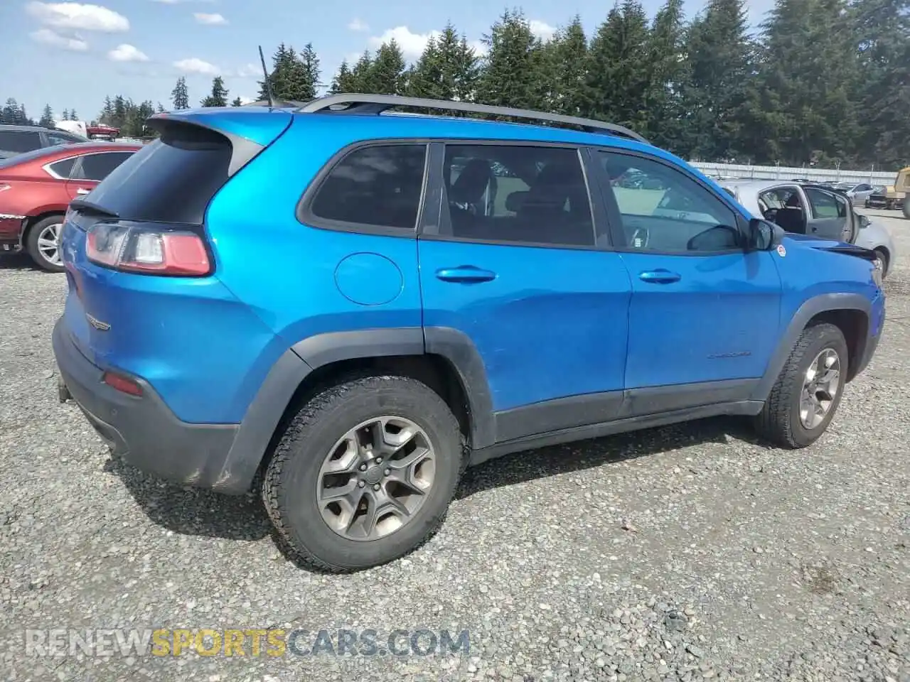 3 Photograph of a damaged car 1C4PJMBX0KD108370 JEEP CHEROKEE 2019