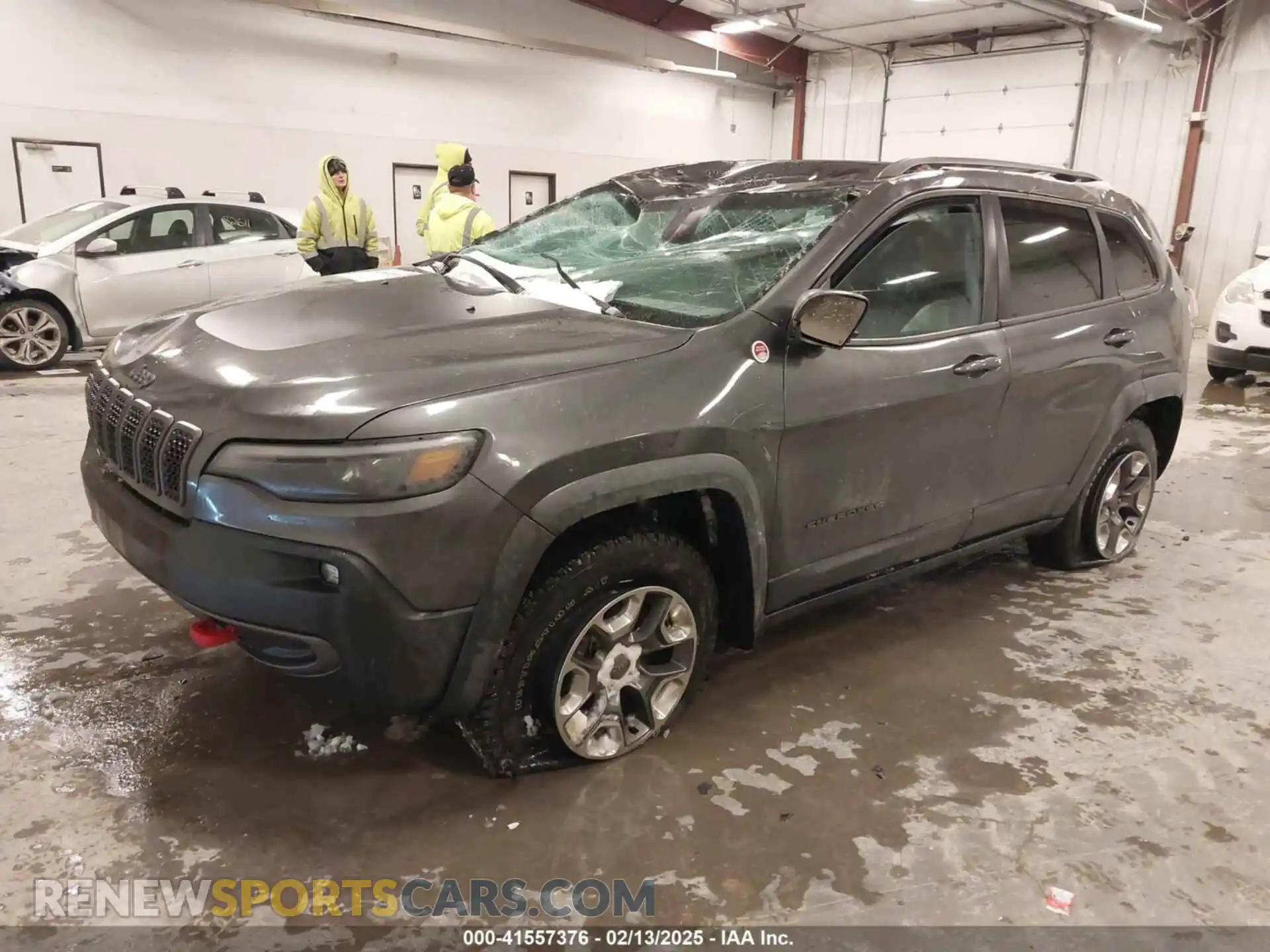 2 Photograph of a damaged car 1C4PJMBX3KD185962 JEEP CHEROKEE 2019