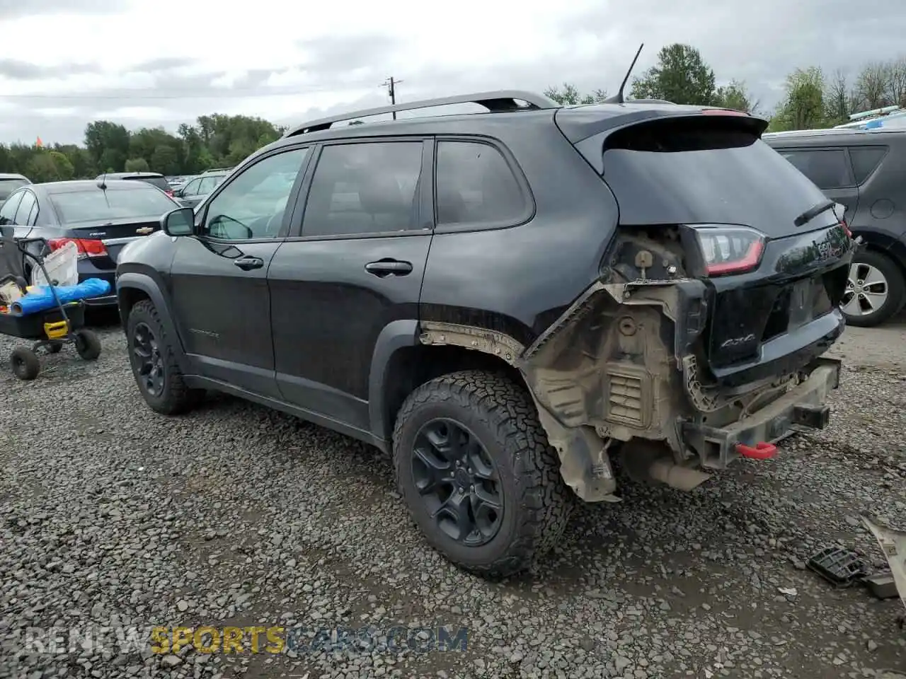 2 Photograph of a damaged car 1C4PJMBX4KD121641 JEEP CHEROKEE 2019