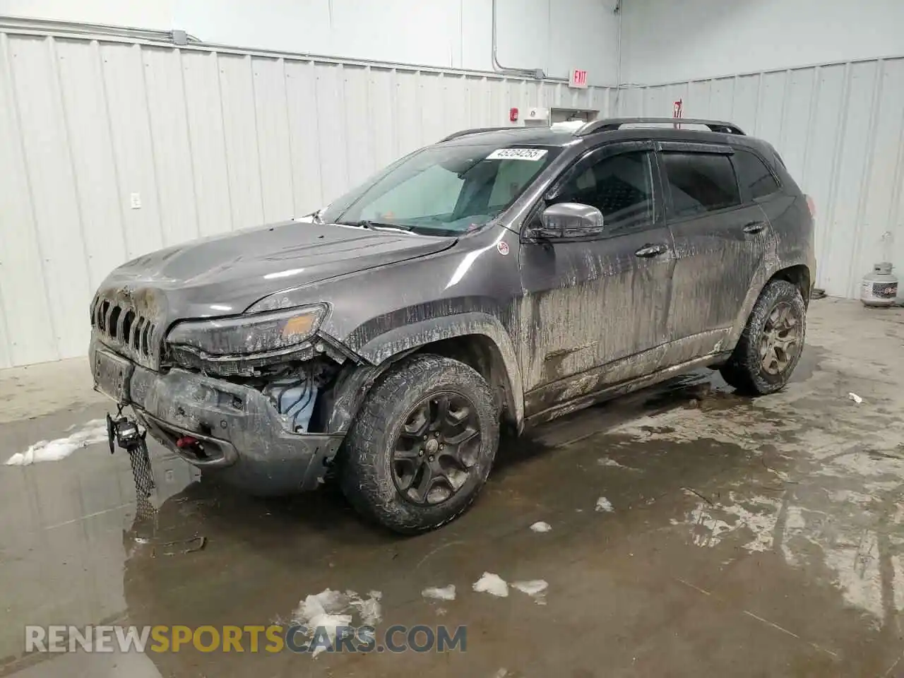 1 Photograph of a damaged car 1C4PJMBX4KD138598 JEEP CHEROKEE 2019