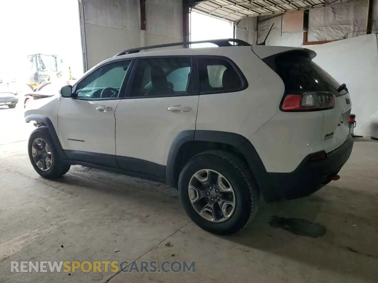 2 Photograph of a damaged car 1C4PJMBX5KD250701 JEEP CHEROKEE 2019
