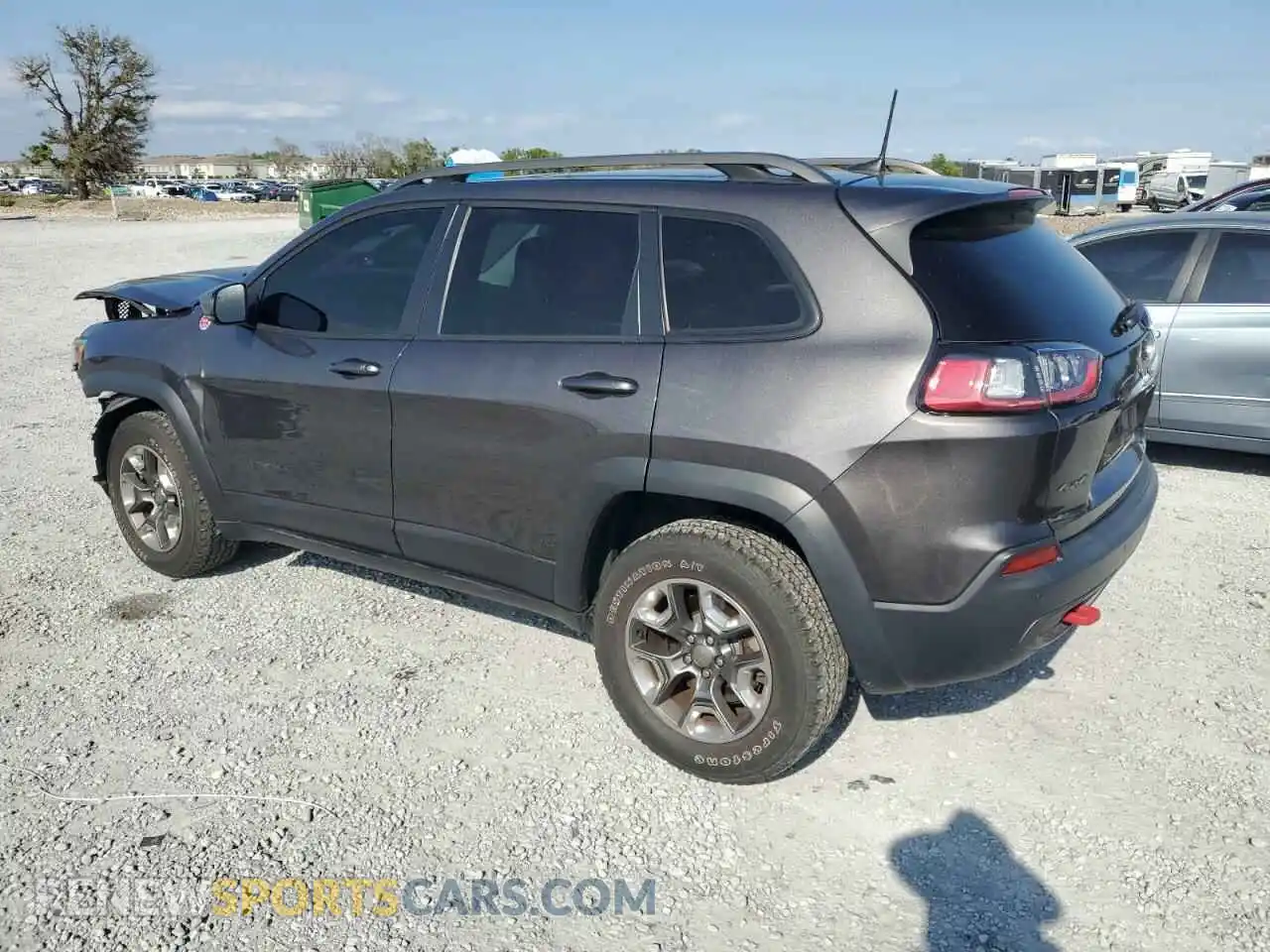 2 fotografías del automóvil dañado 1C4PJMBX9KD183343 JEEP CHEROKEE 2019