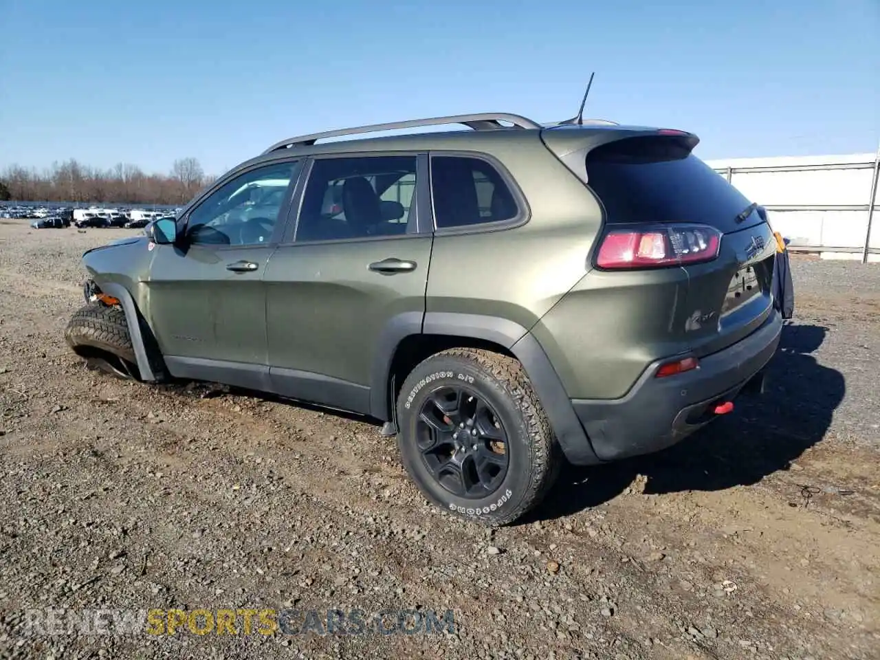2 Photograph of a damaged car 1C4PJMBX9KD317171 JEEP CHEROKEE 2019