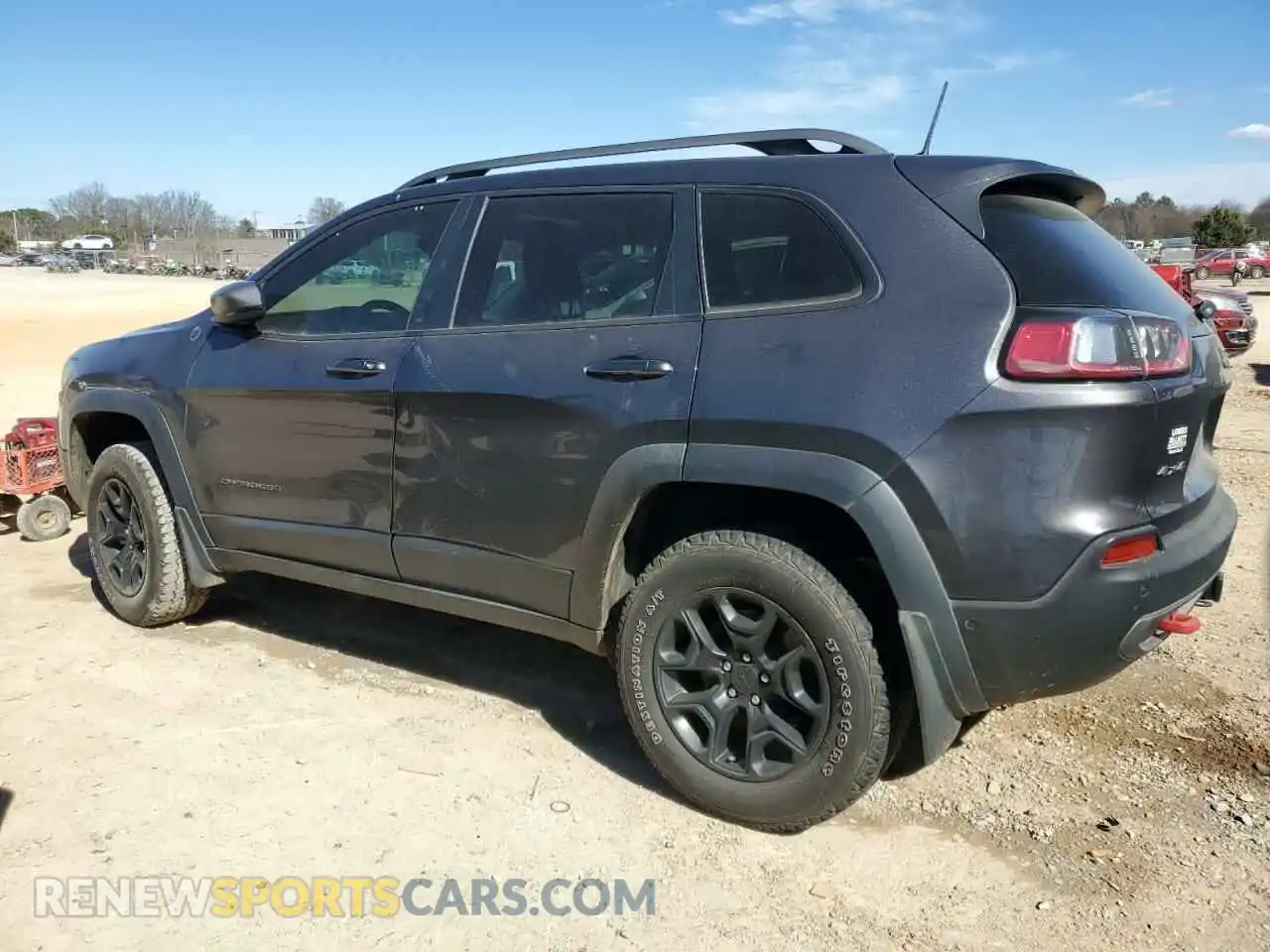 2 Photograph of a damaged car 1C4PJMBX9KD437200 JEEP CHEROKEE 2019