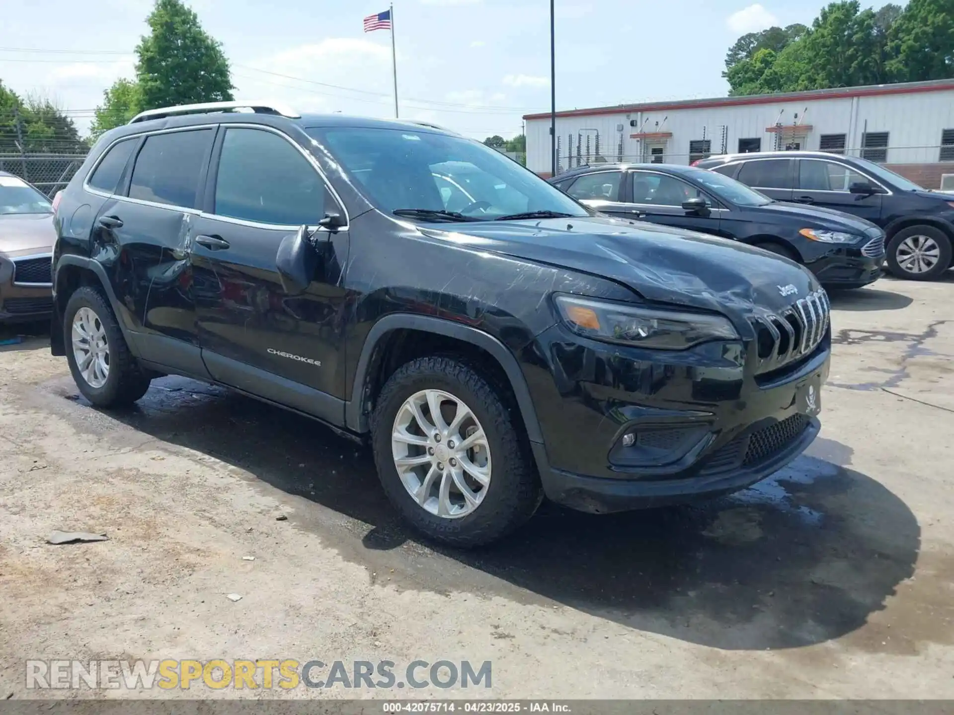 1 Фотография поврежденного автомобиля 1C4PJMCB2KD489920 JEEP CHEROKEE 2019